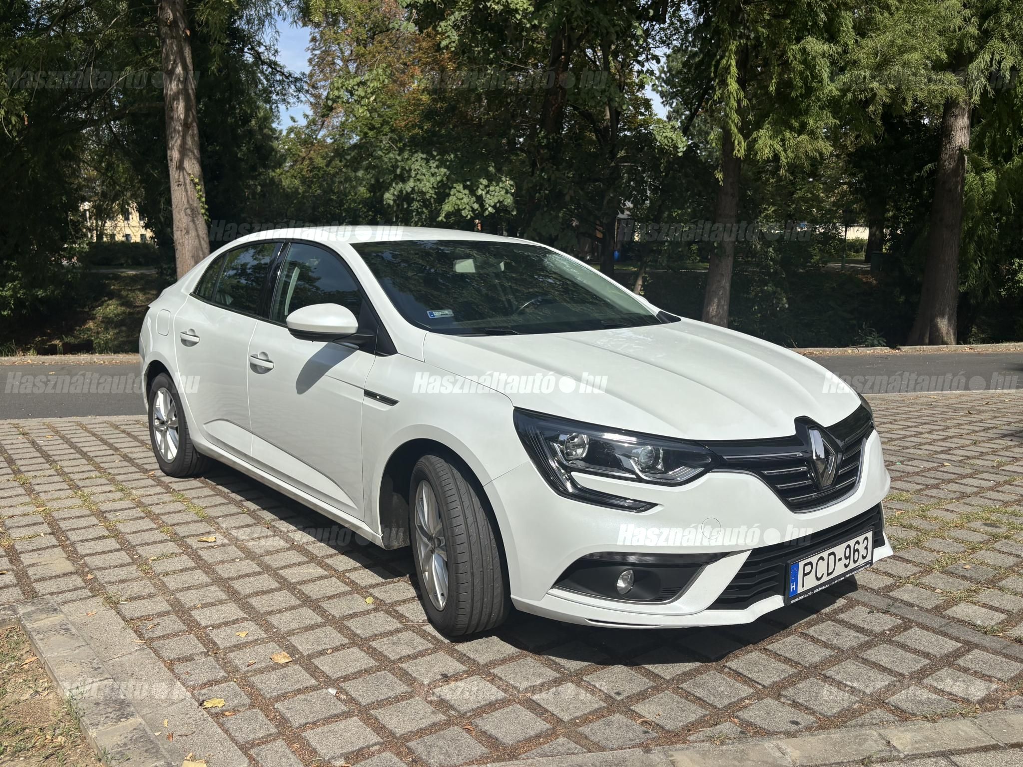 RENAULT MEGANE 2017 - 1