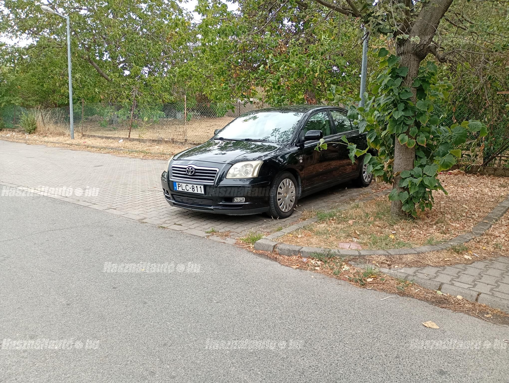 TOYOTA AVENSIS 2004/7 - 1