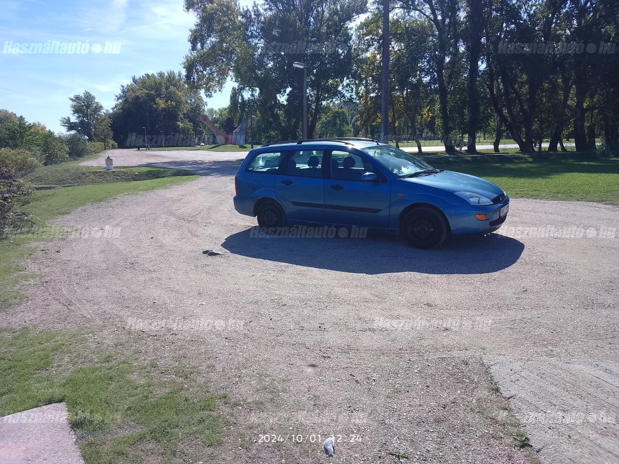 FORD FOCUS 2001/4 - 1