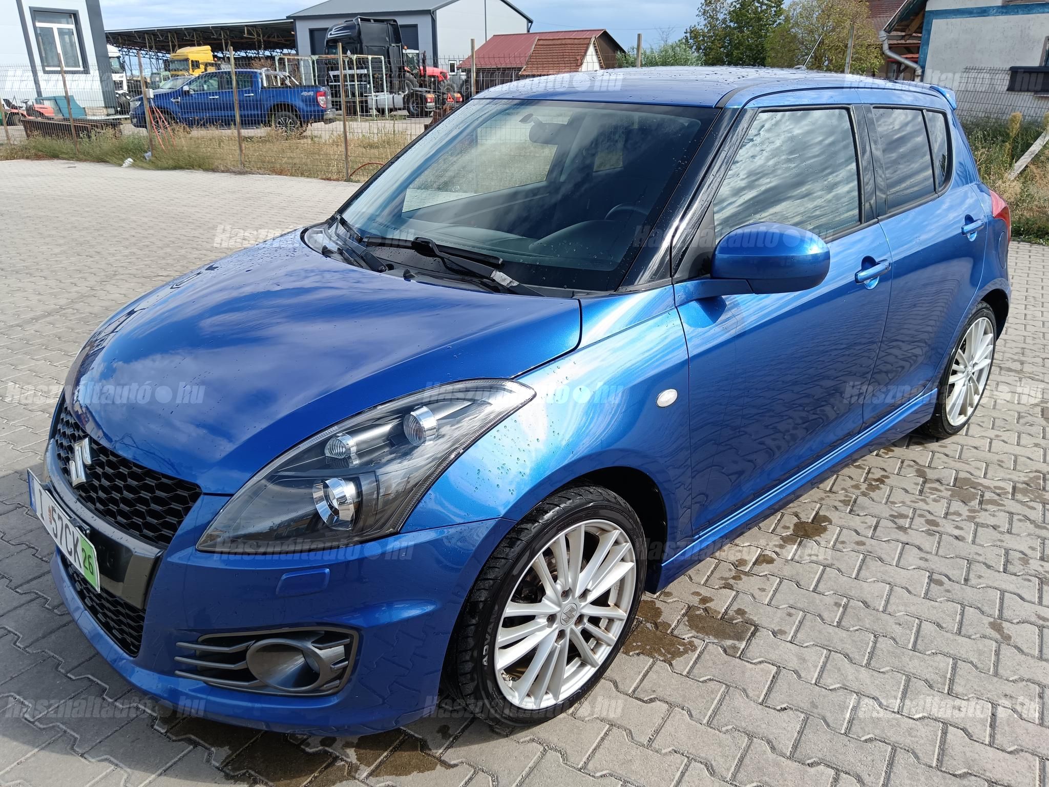 SUZUKI SWIFT 2013/10 - 1