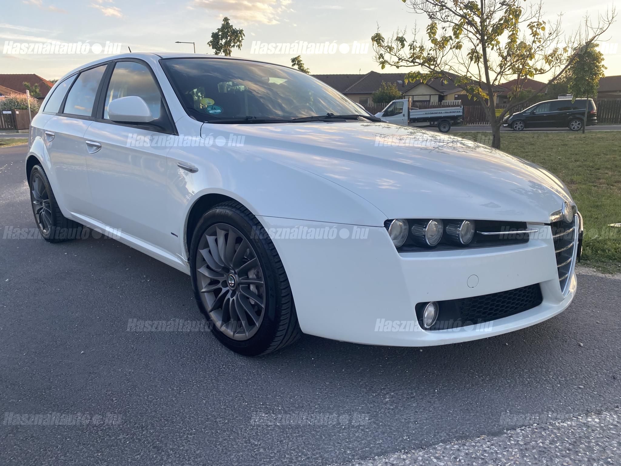 ALFA ROMEO 159 2011/8 - 1