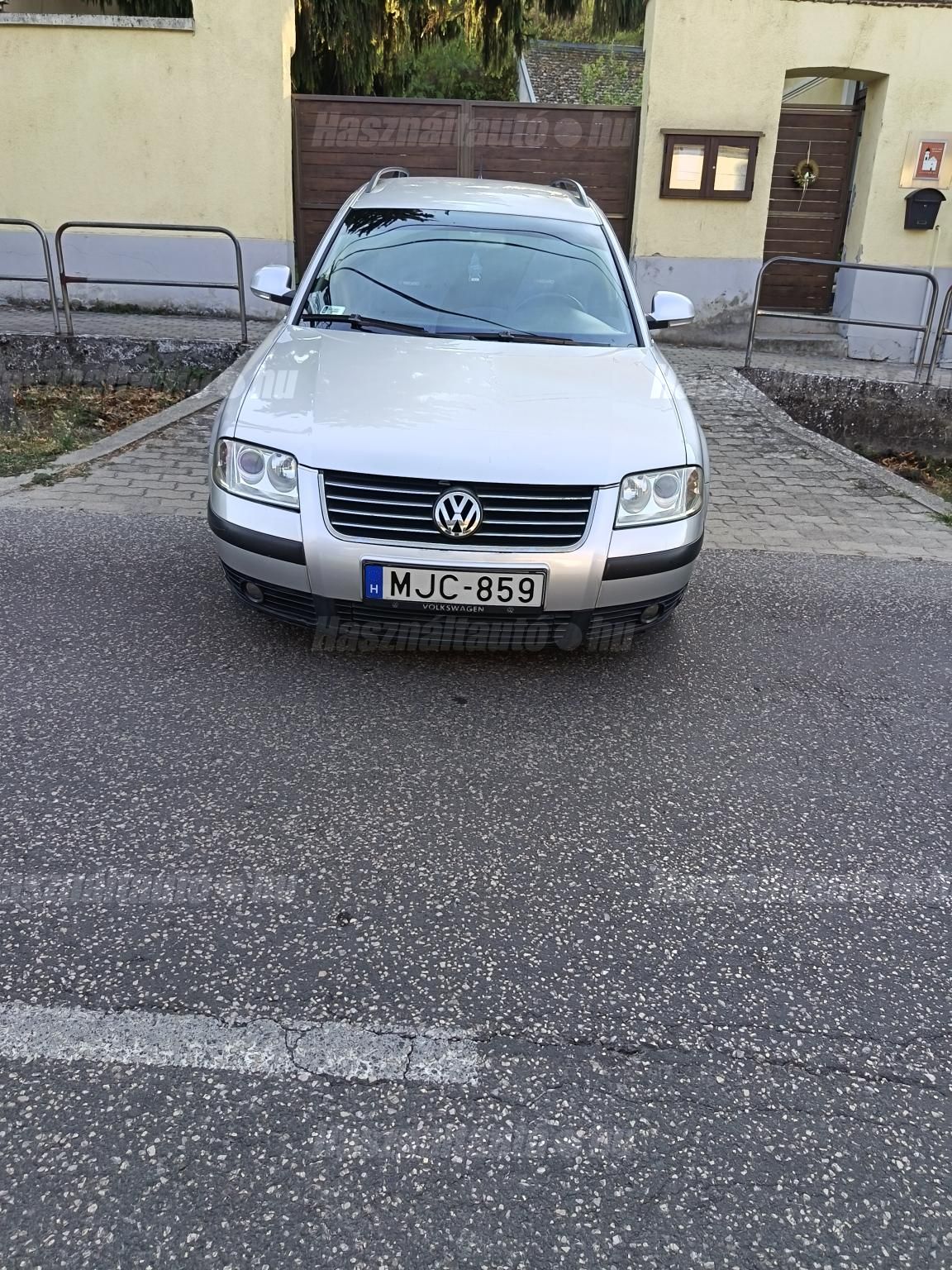 VOLKSWAGEN PASSAT 2004/8 - 1