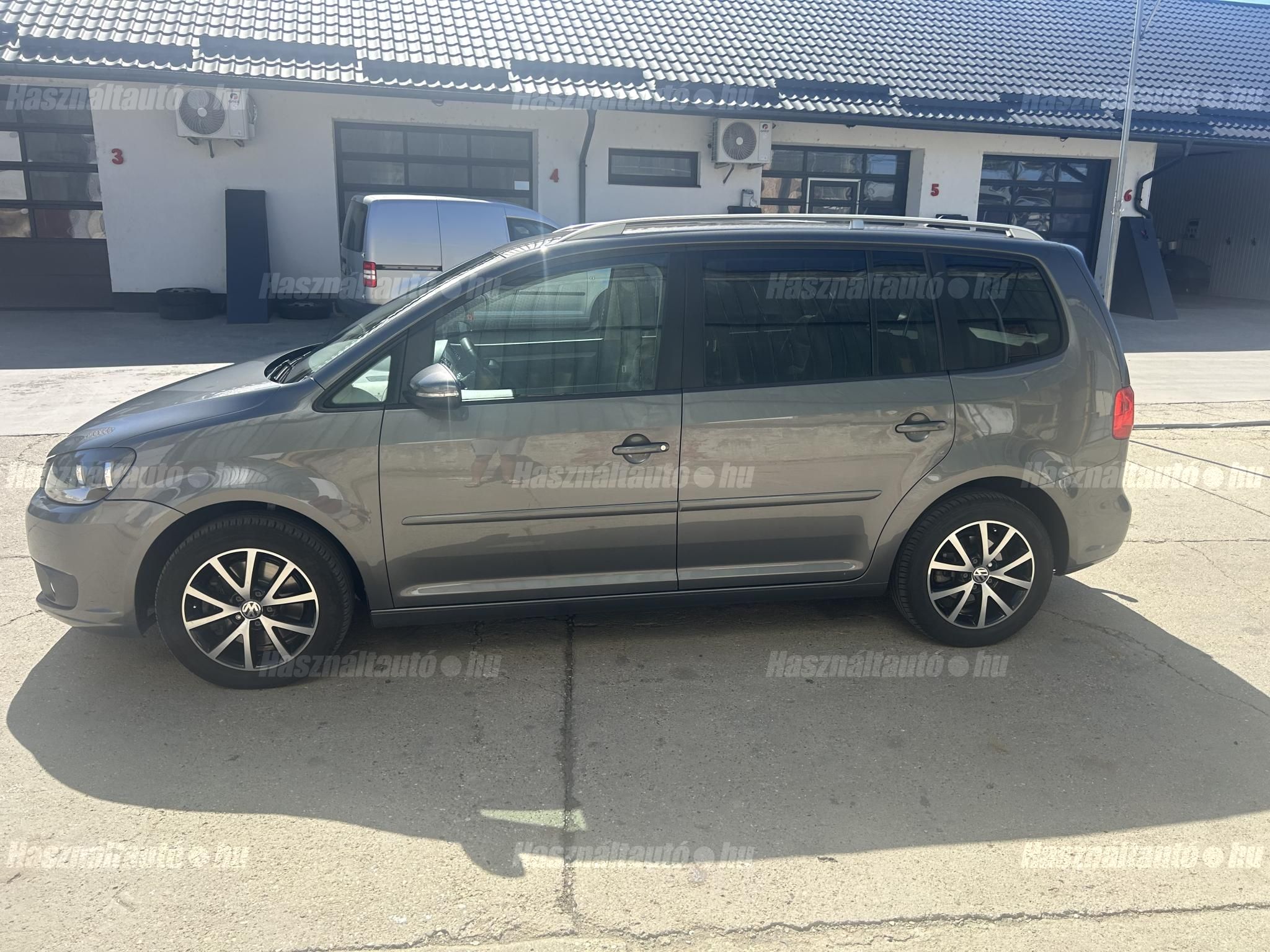 VOLKSWAGEN TOURAN 2015/3 - 1