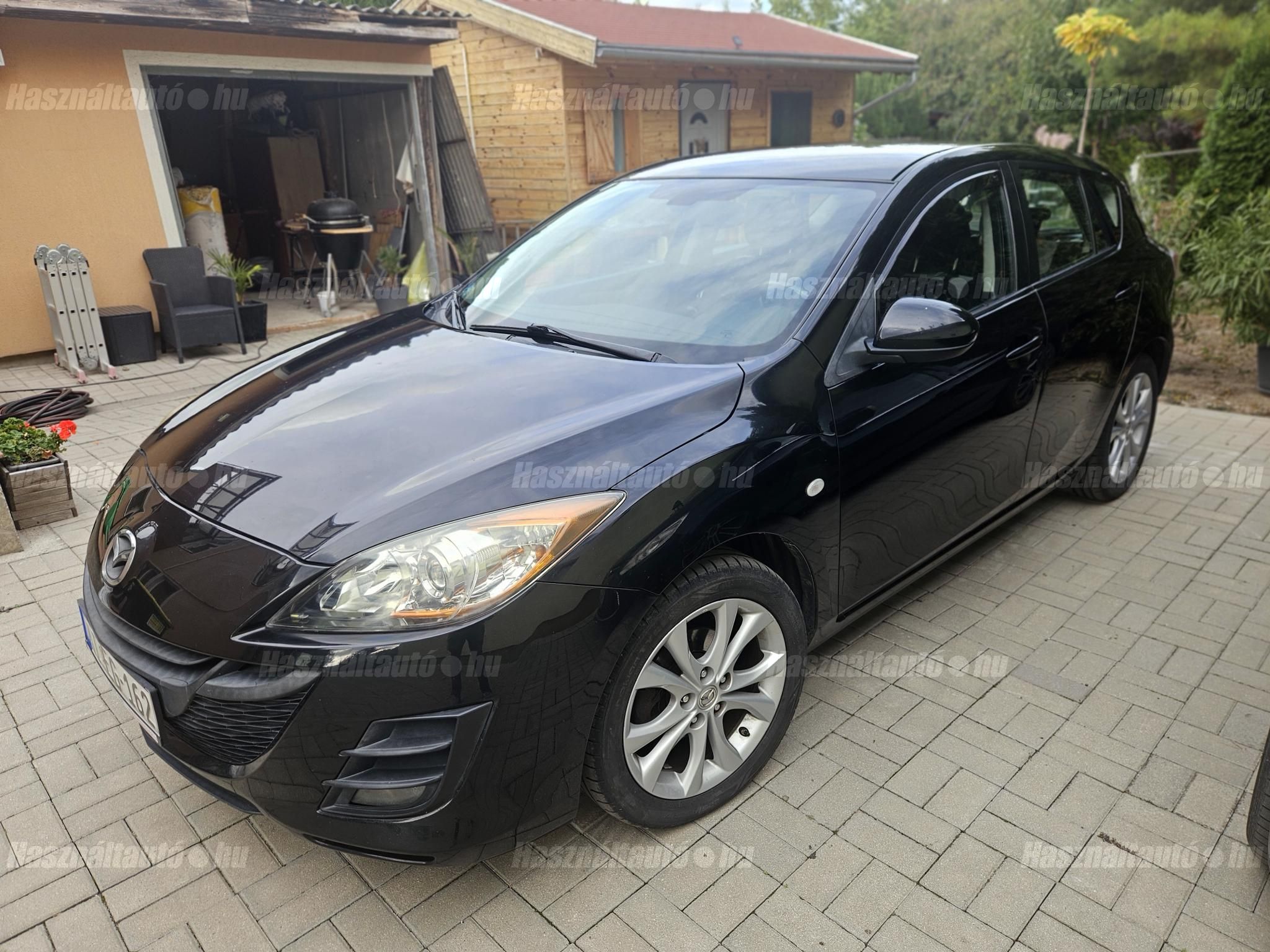 MAZDA 3 2010 - 1