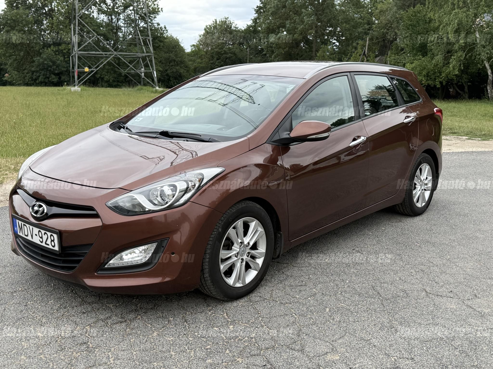 HYUNDAI I30 2012/6 - 1