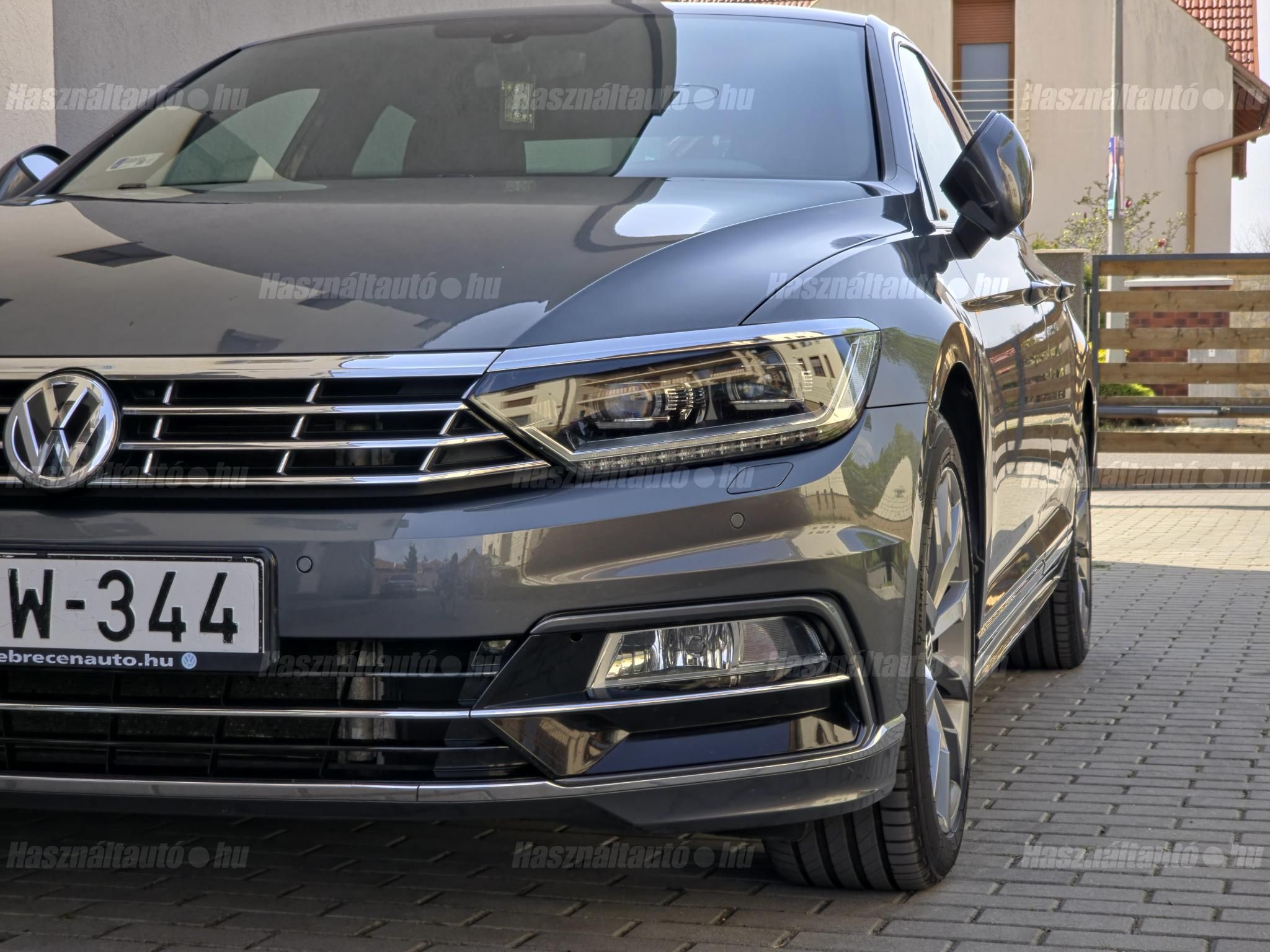VOLKSWAGEN PASSAT VIII 2017/2 - 1