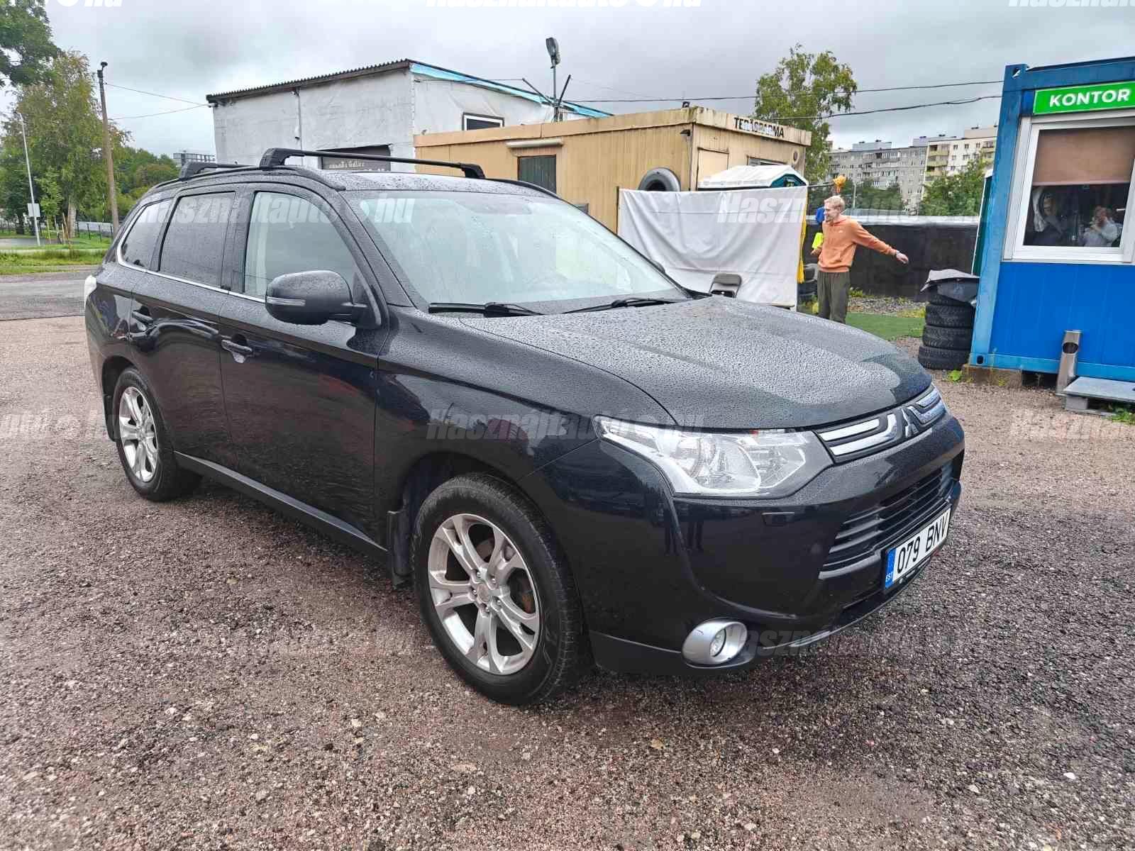 MITSUBISHI OUTLANDER 2015/5 - 1