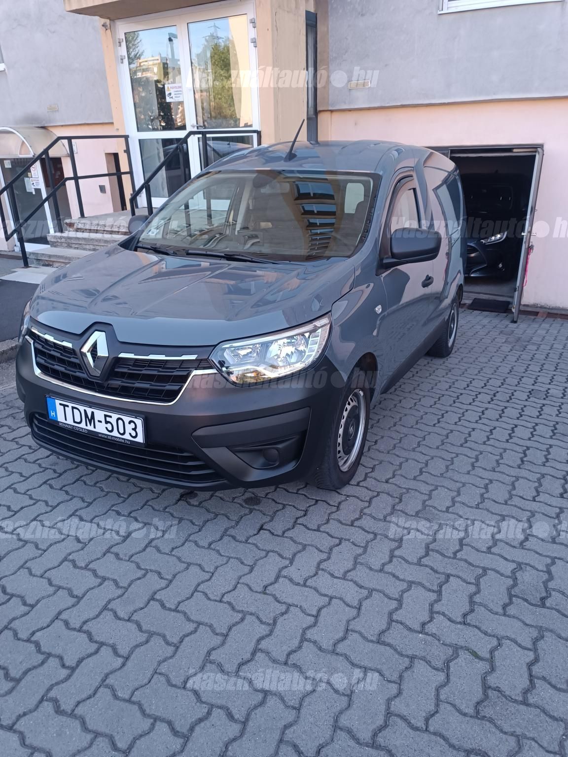 RENAULT EXPRESS 2022/3 - 1