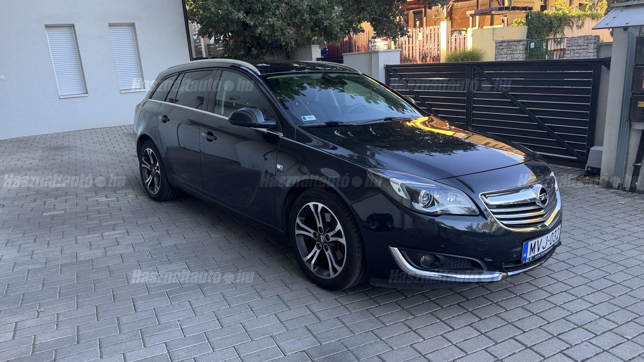 OPEL INSIGNIA 2014/9 - 1