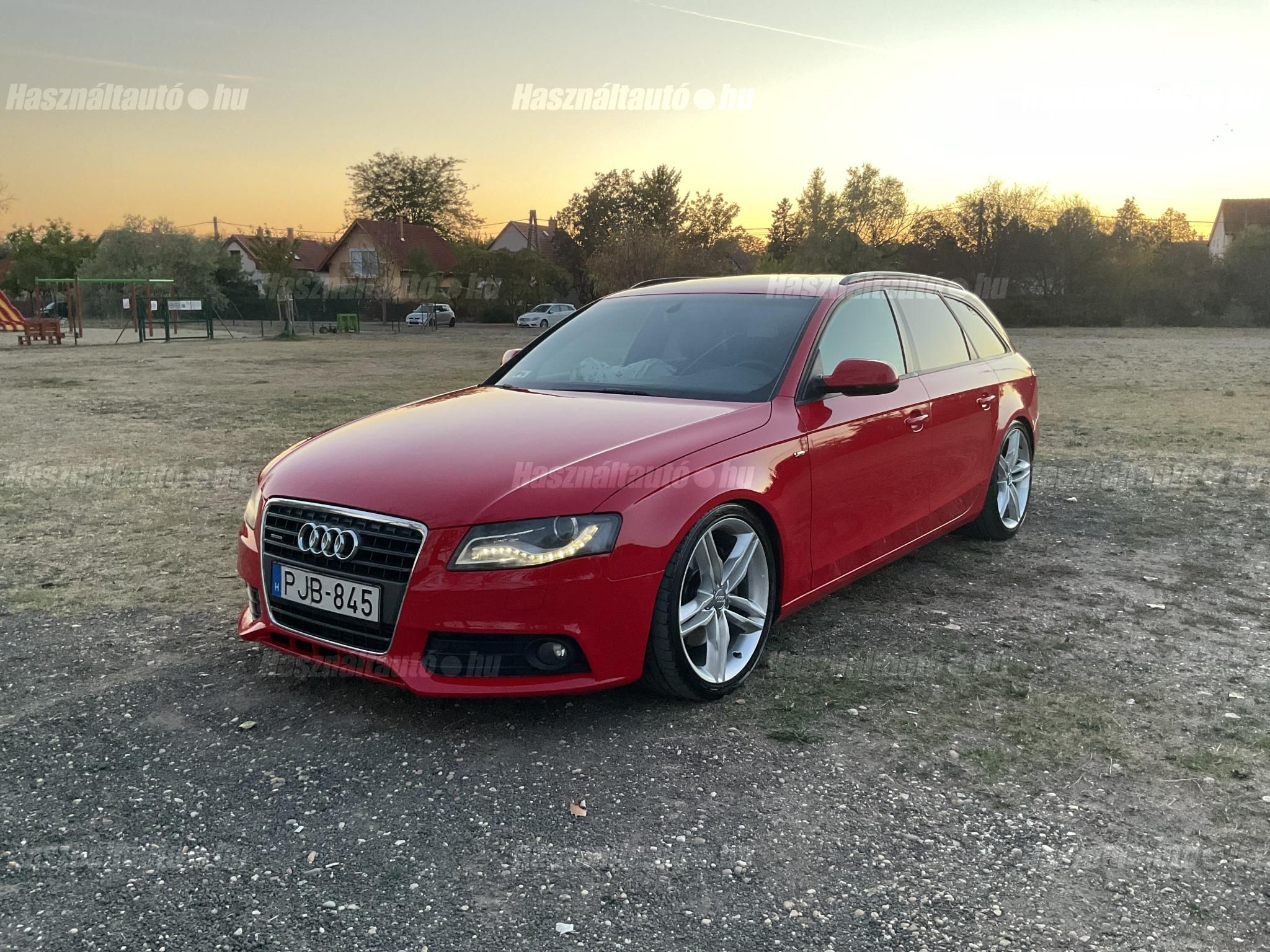 AUDI A4 2010/8 - 1