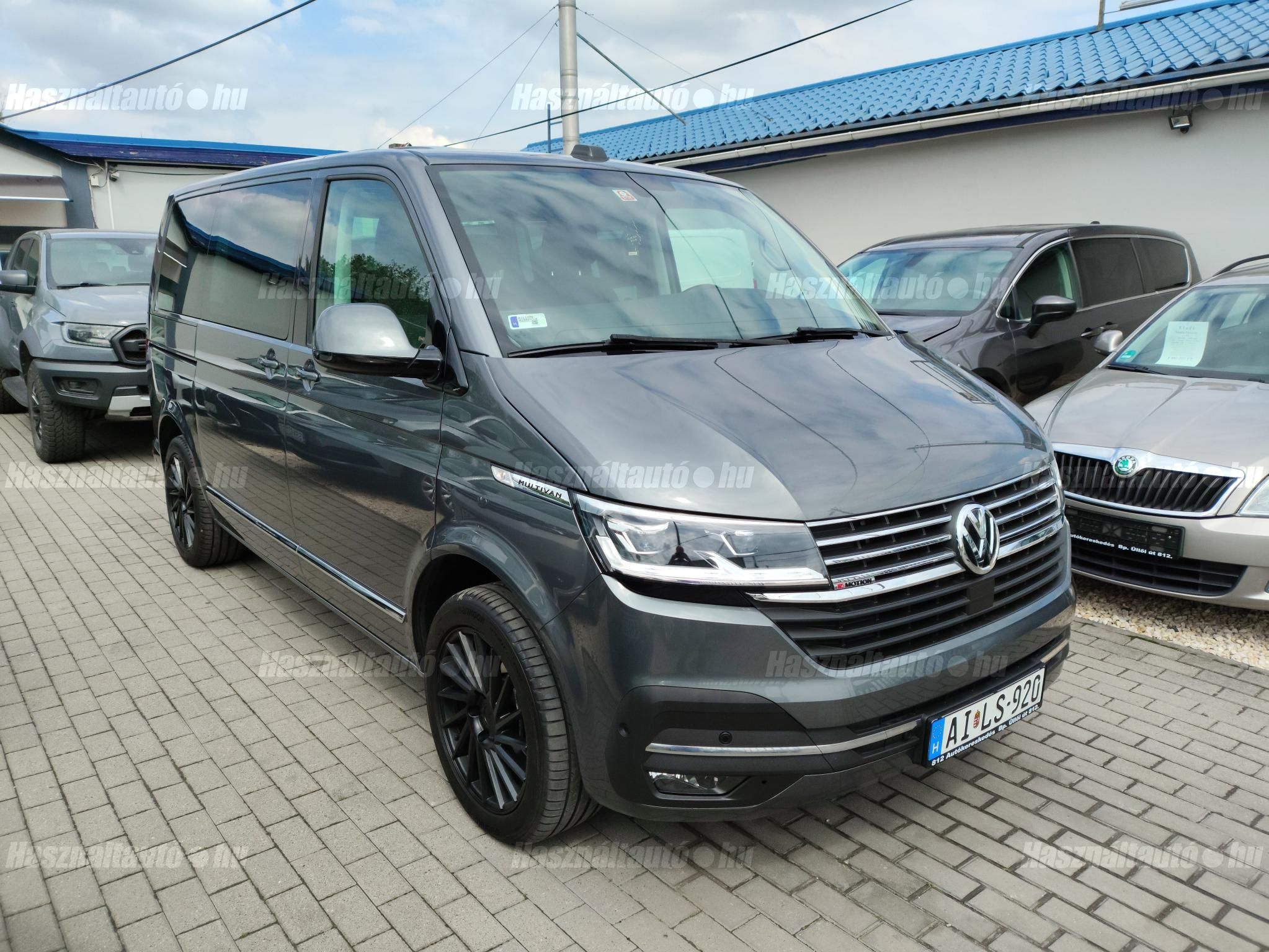 VOLKSWAGEN MULTIVAN 2024/2 - 1