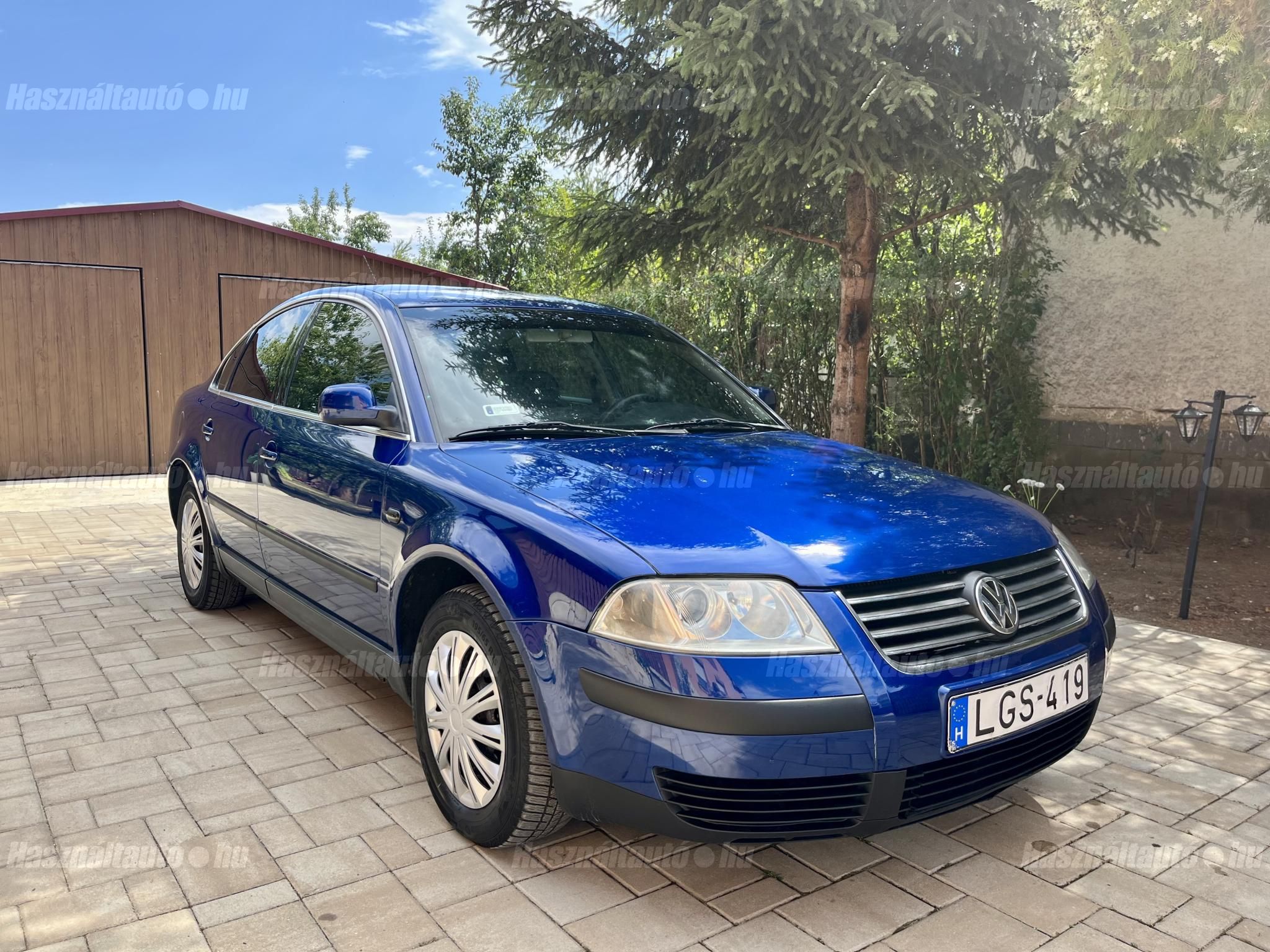 VOLKSWAGEN PASSAT V 2001/8 - 1