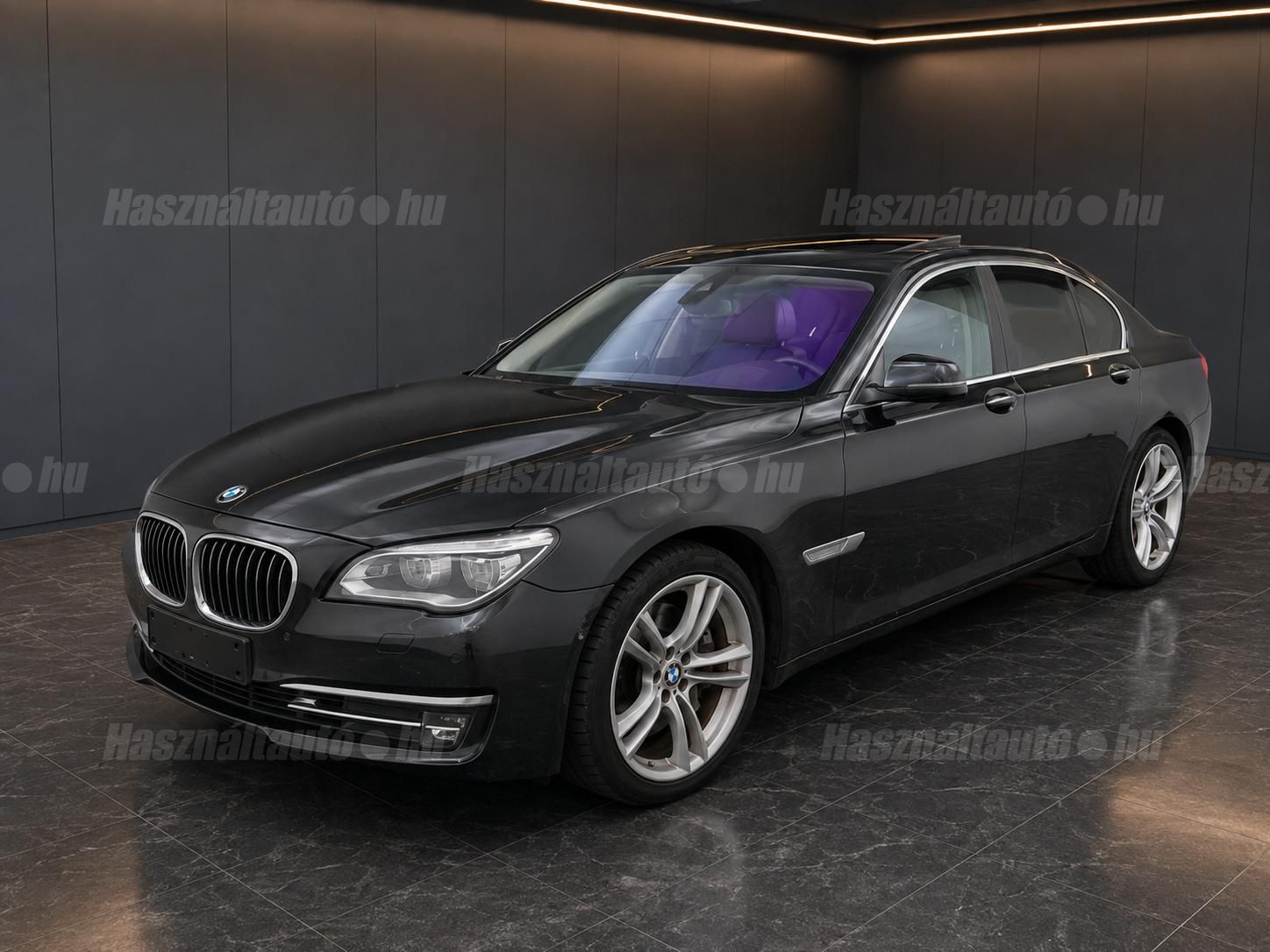 BMW 750 2013/11 - 1