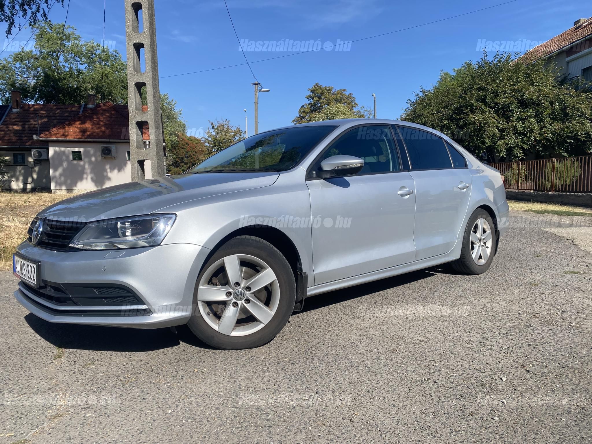 VOLKSWAGEN JETTA 2016/5 - 1