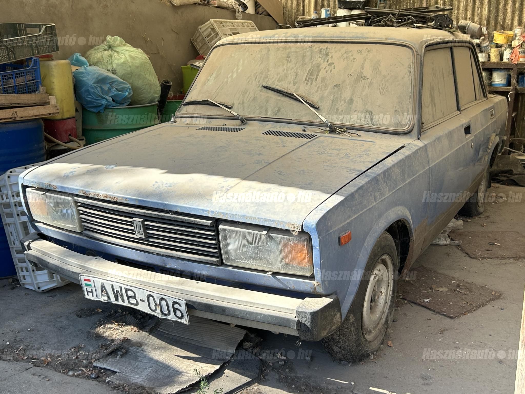 LADA 2105 1989/10 - 1