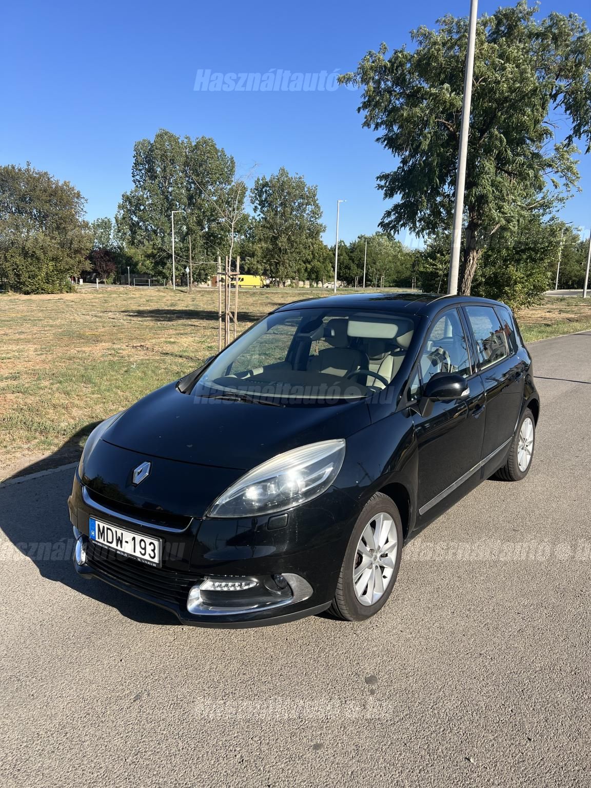RENAULT SCENIC 2012 - 1