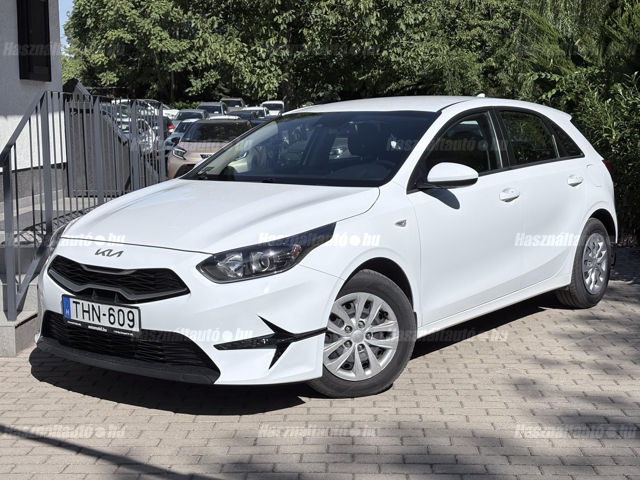 KIA CEE'D 2022/6 - 1