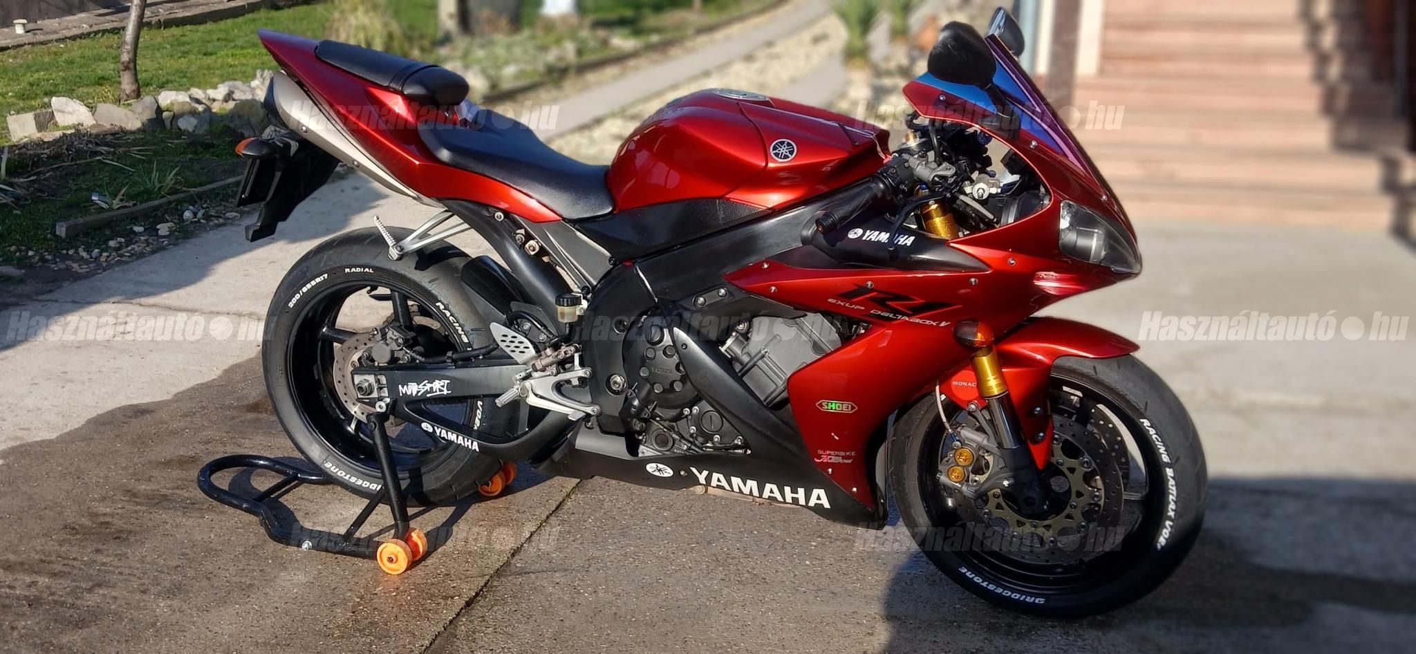 YAMAHA YZF R1 2004/11 - 1