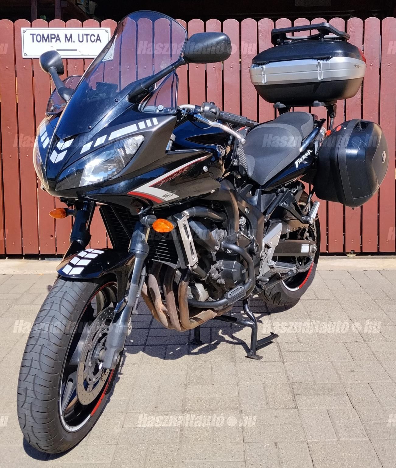 YAMAHA FZ6-S (FAZER) 2009 - 1