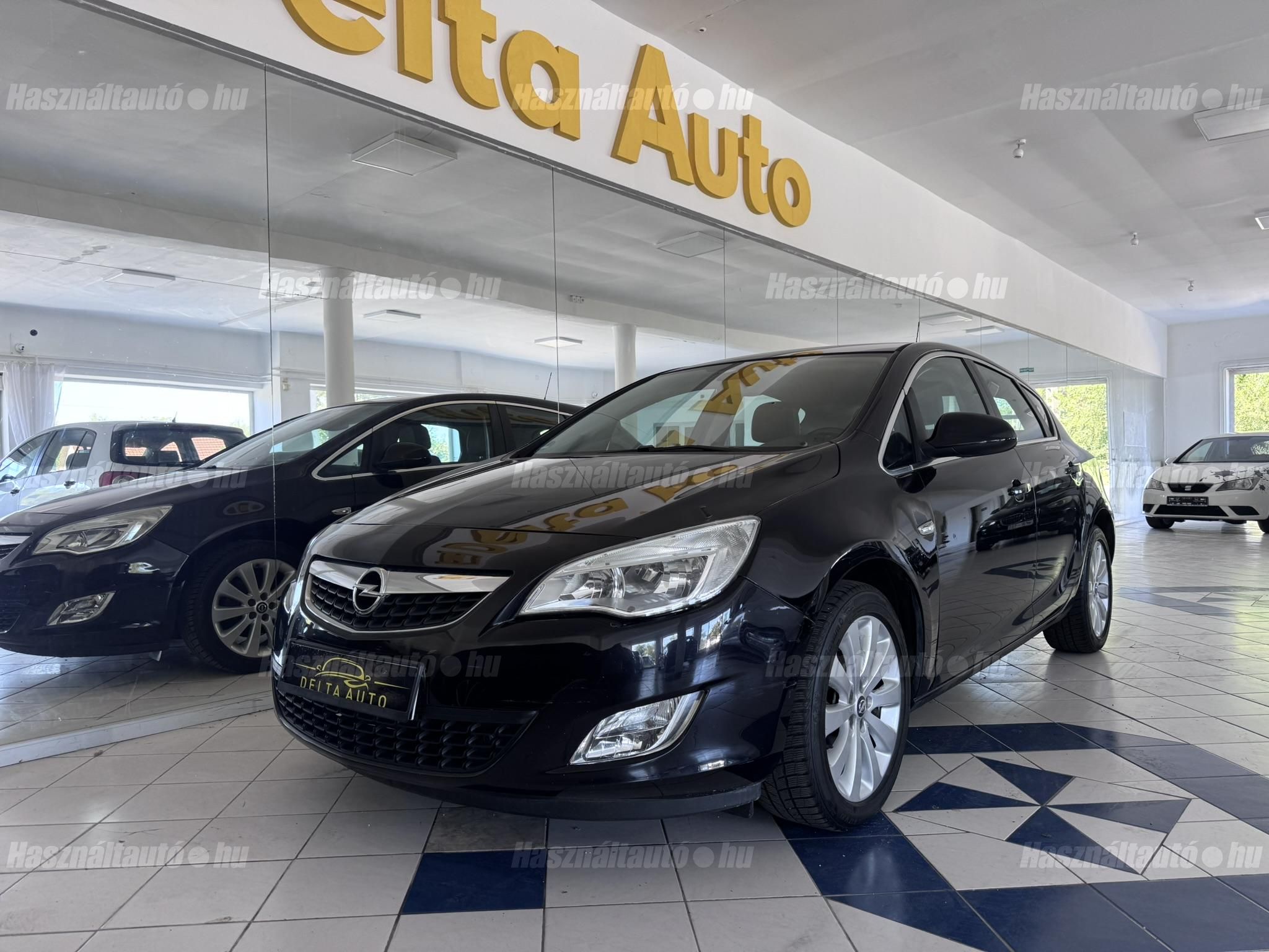 OPEL ASTRA J 2010/6 - 1