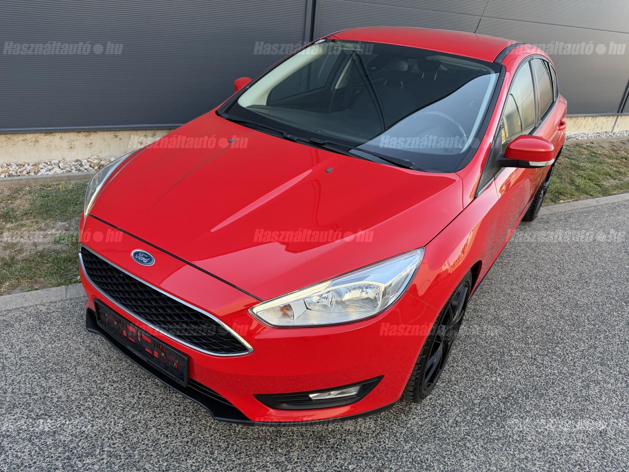FORD FOCUS 2015/11 - 1