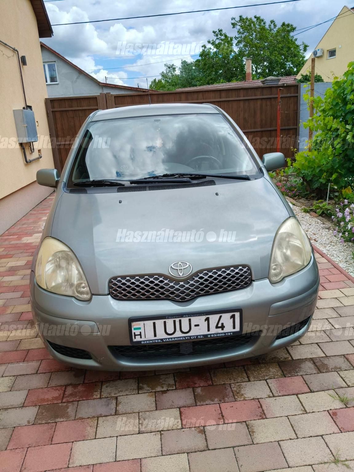 TOYOTA YARIS 2003/8 - 1
