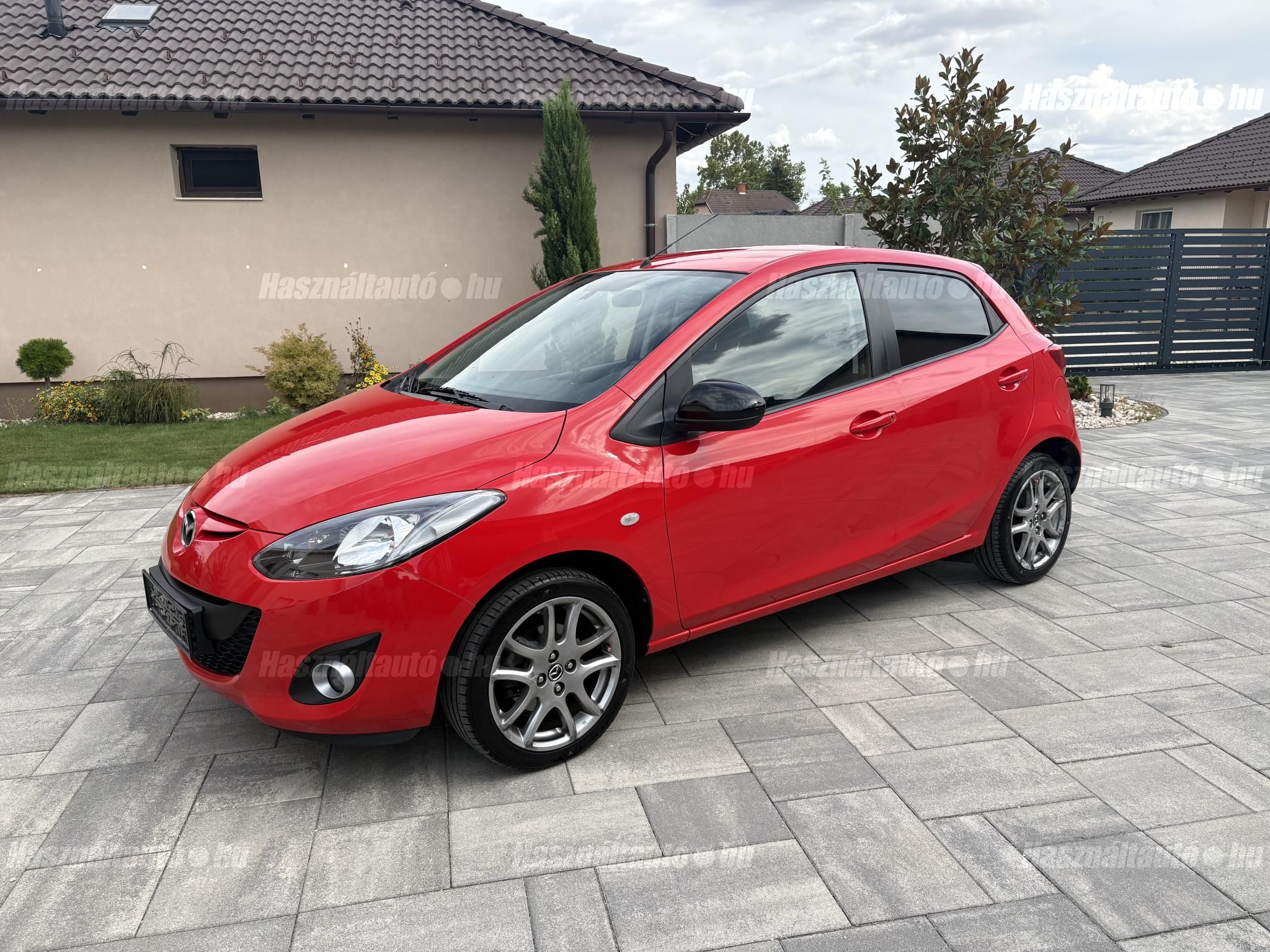 MAZDA 2 2013/6 - 1