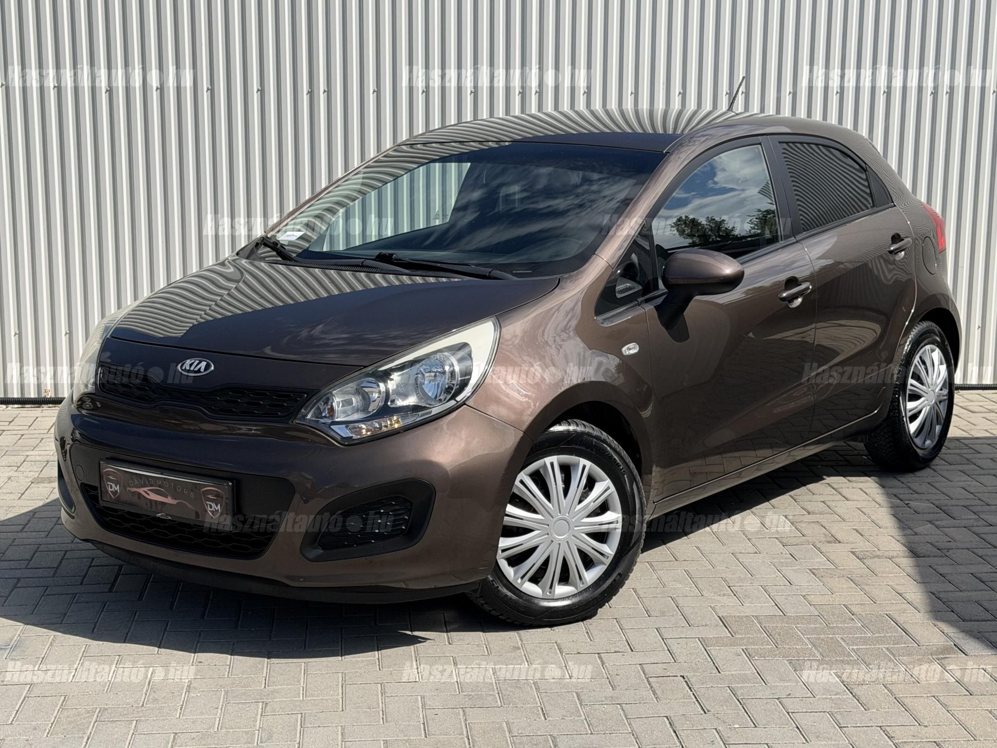 KIA RIO 2014/10 - 1