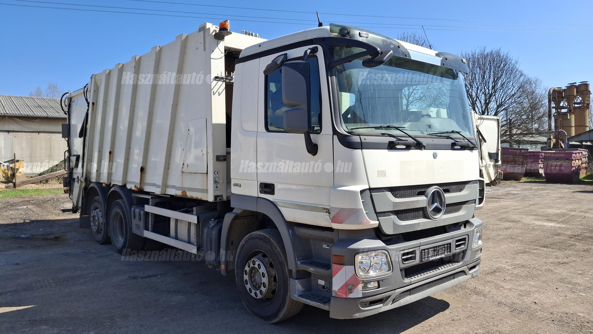 MERCEDES-BENZ 2014/3 - 1