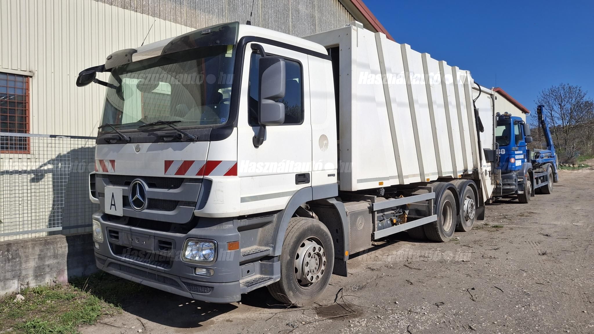 MERCEDES-BENZ 2013/3 - 1