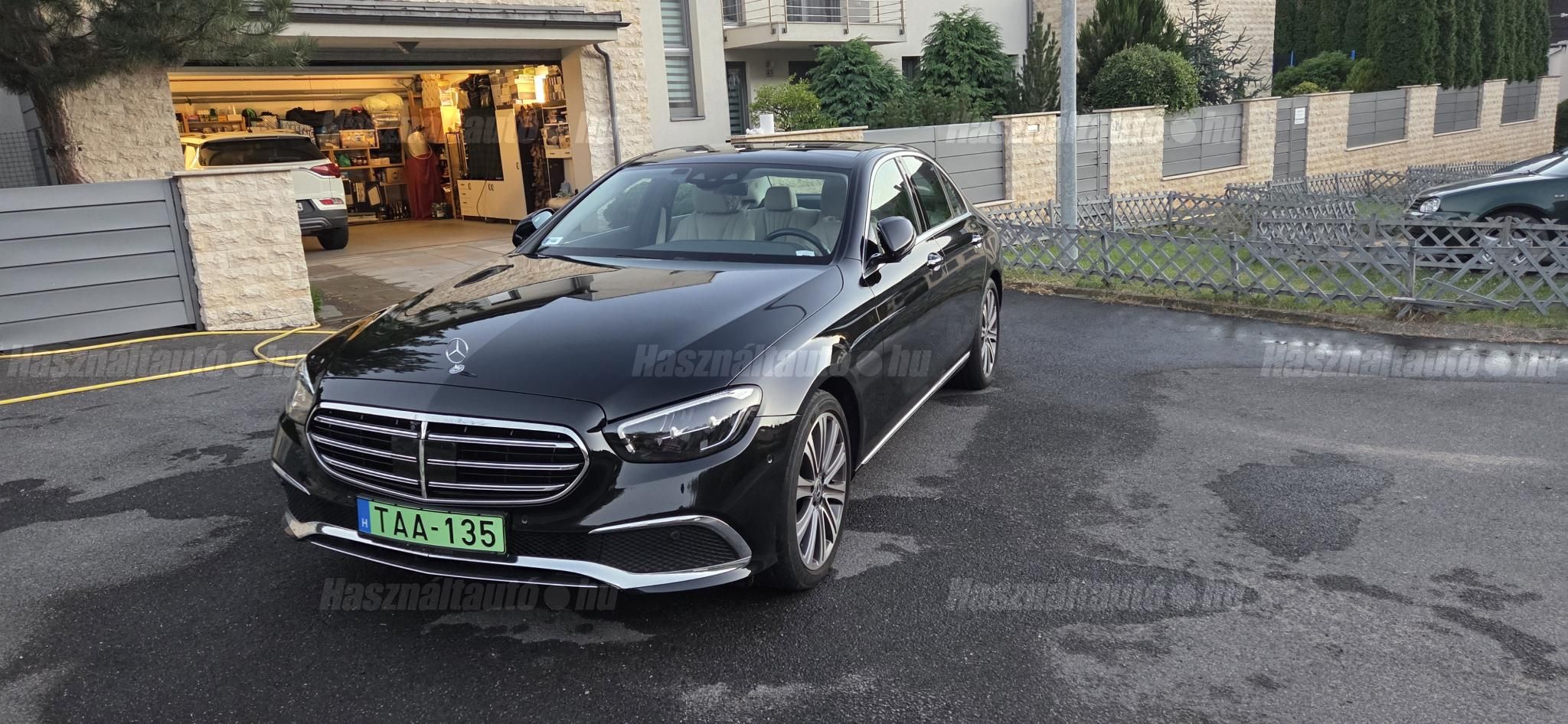 MERCEDES-BENZ E 300 2021/9 - 1