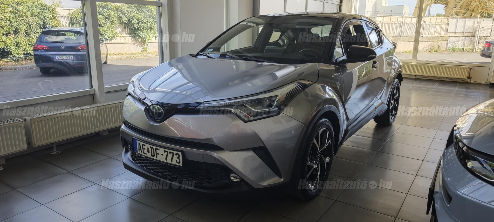TOYOTA C-HR 2020/10 - 1