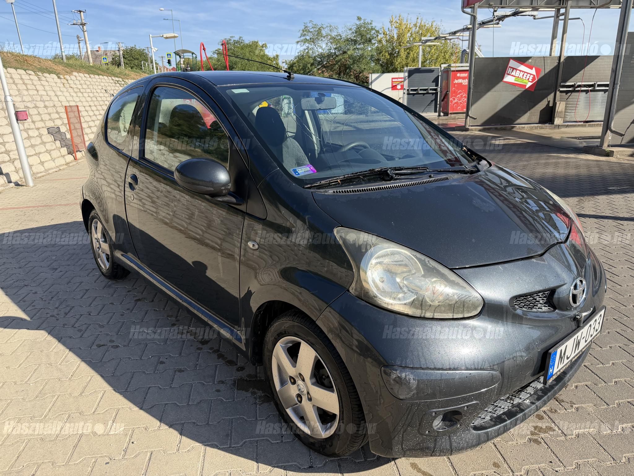 TOYOTA AYGO 2006/7 - 1
