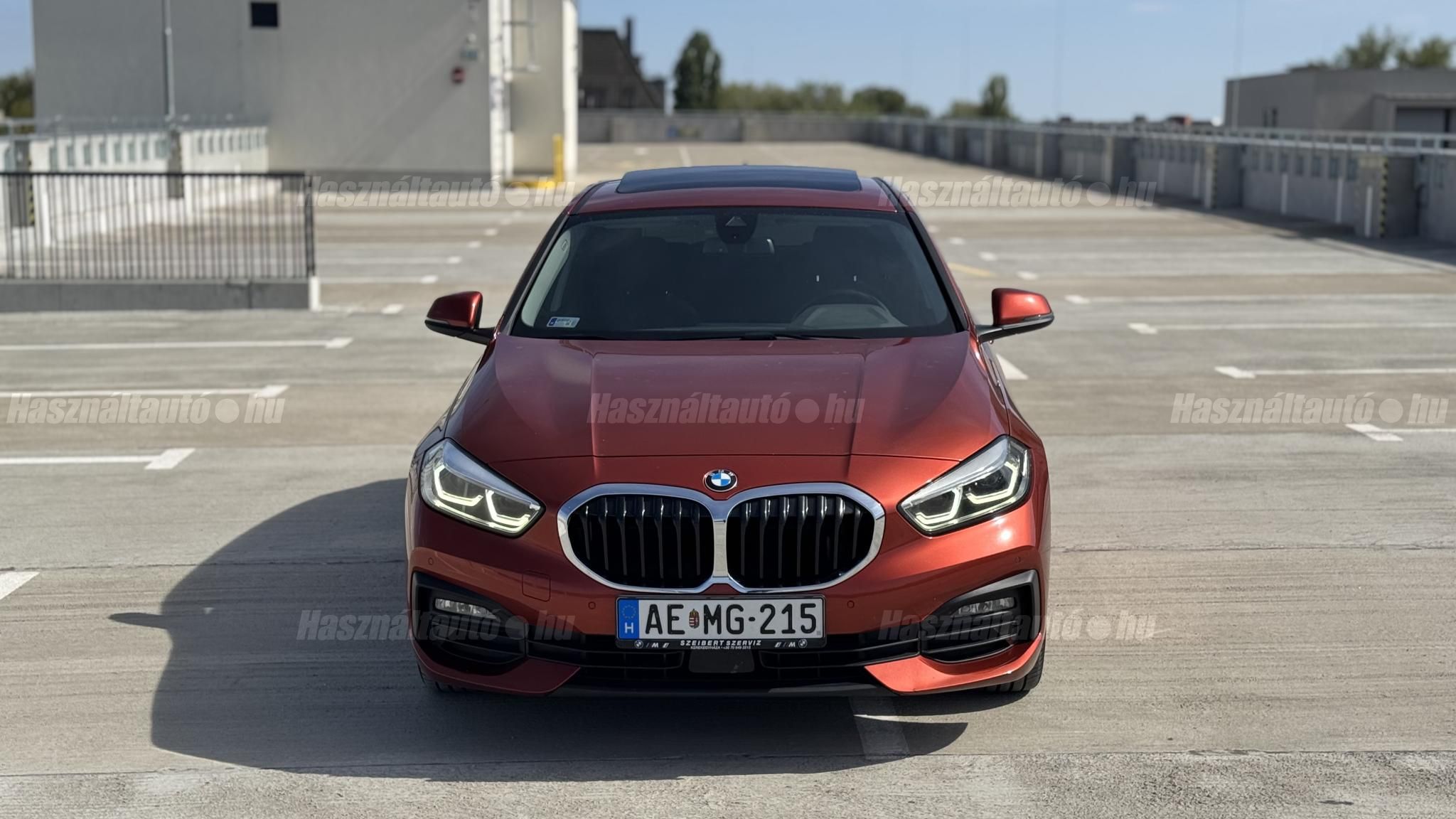 BMW 120 2022 - 1