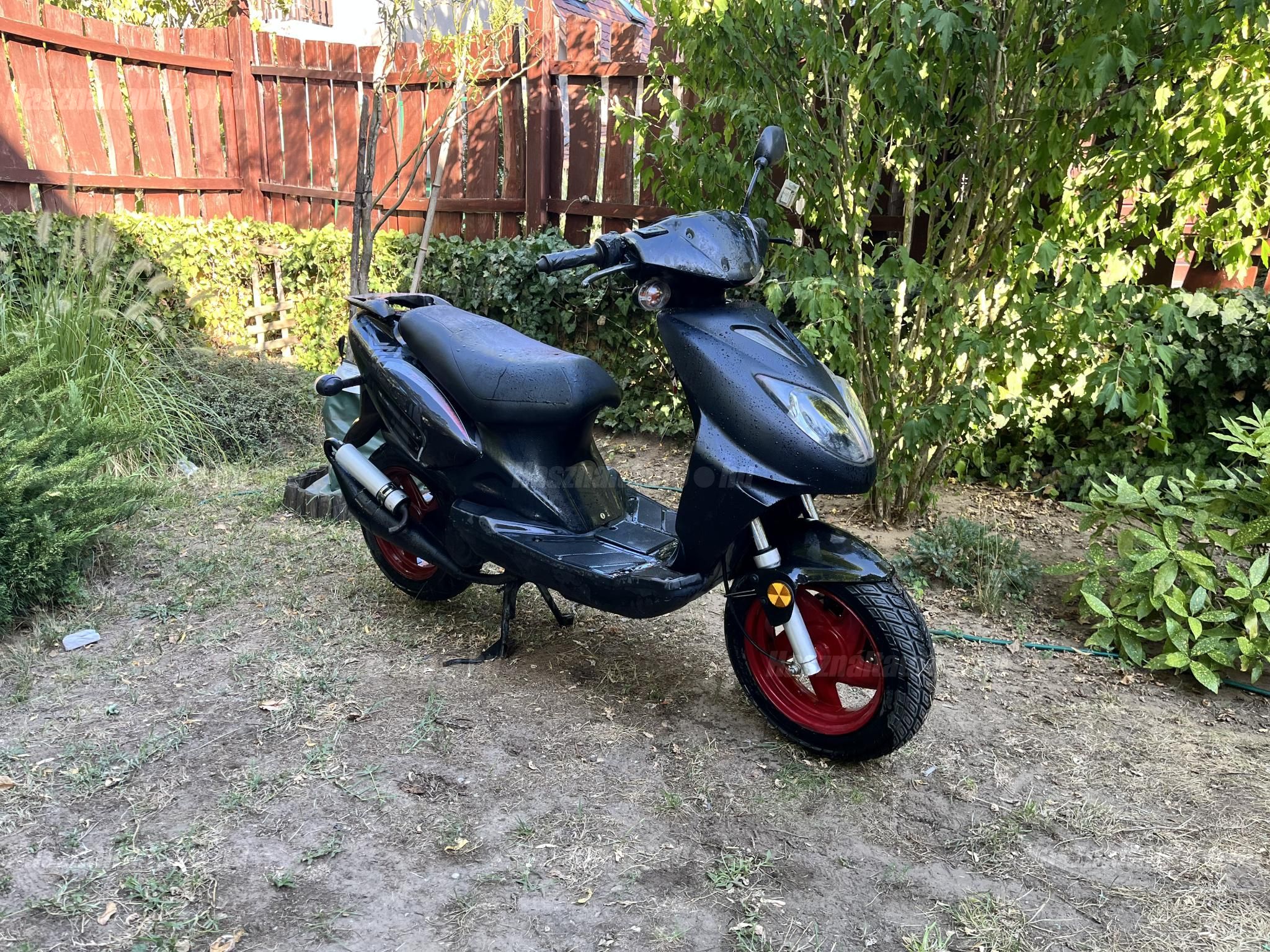 KEEWAY F-ACT 50 2008/5 - 1