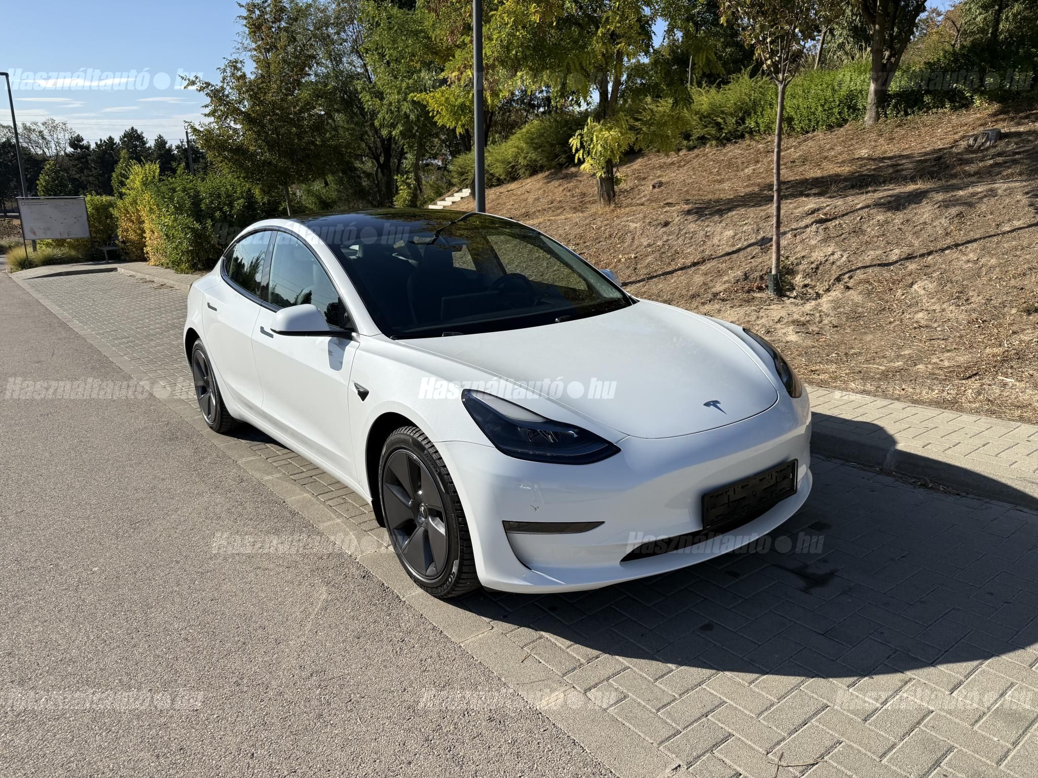 TESLA MODEL 3 2023/3 - 1