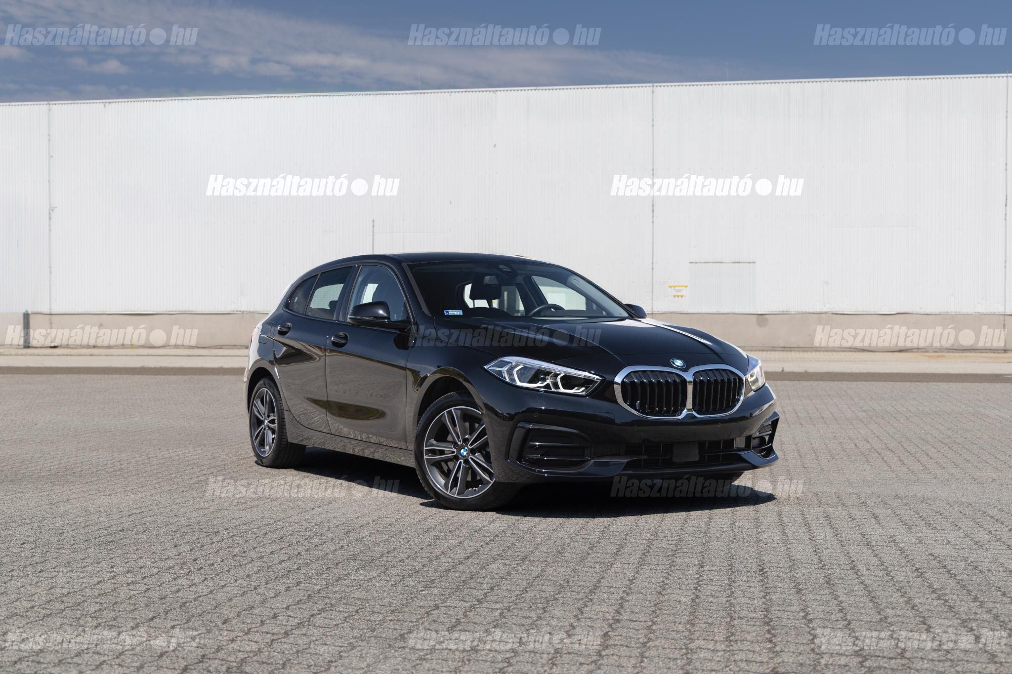 BMW 118 2024/5 - 1