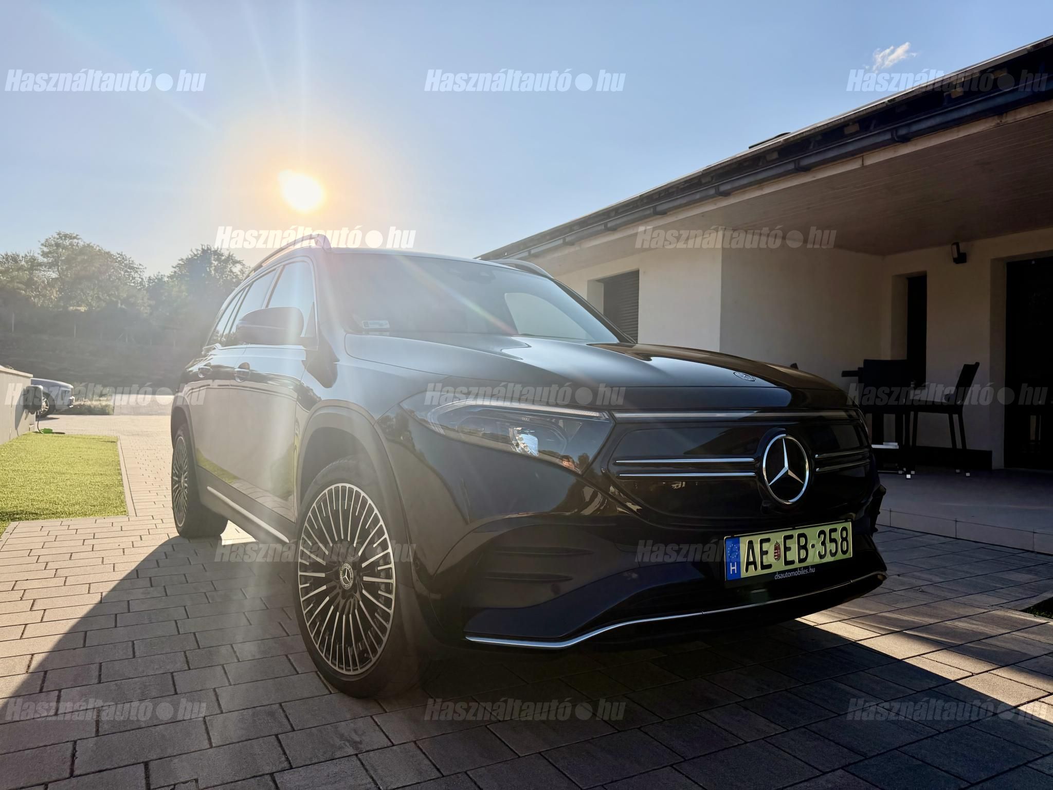 MERCEDES-BENZ EQB 2023 - 1