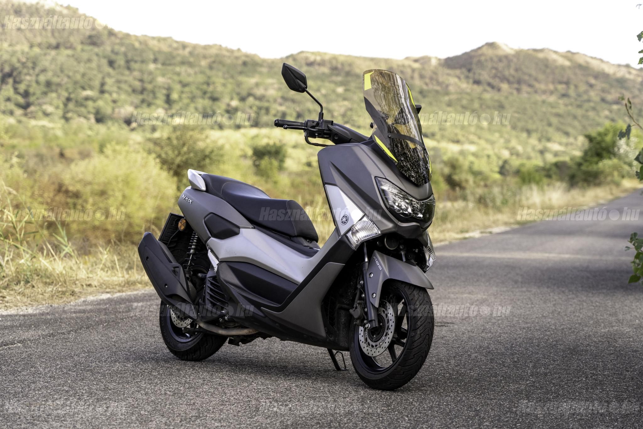 YAMAHA NMAX 2017 - 1