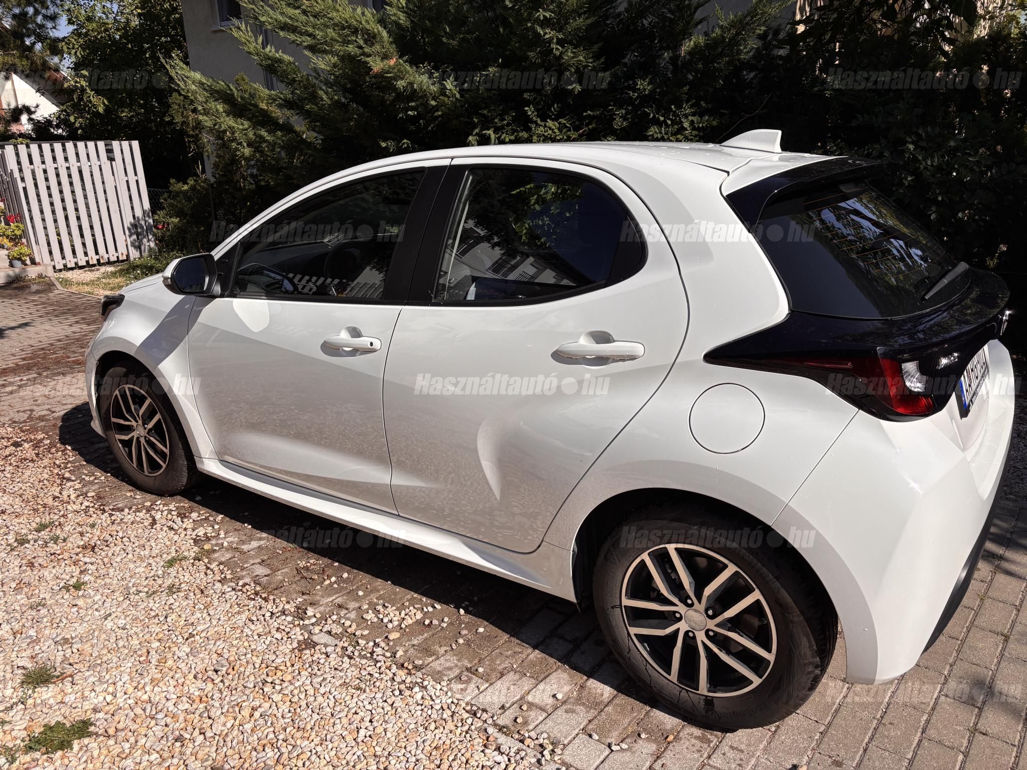 TOYOTA YARIS 2022/12 - 1