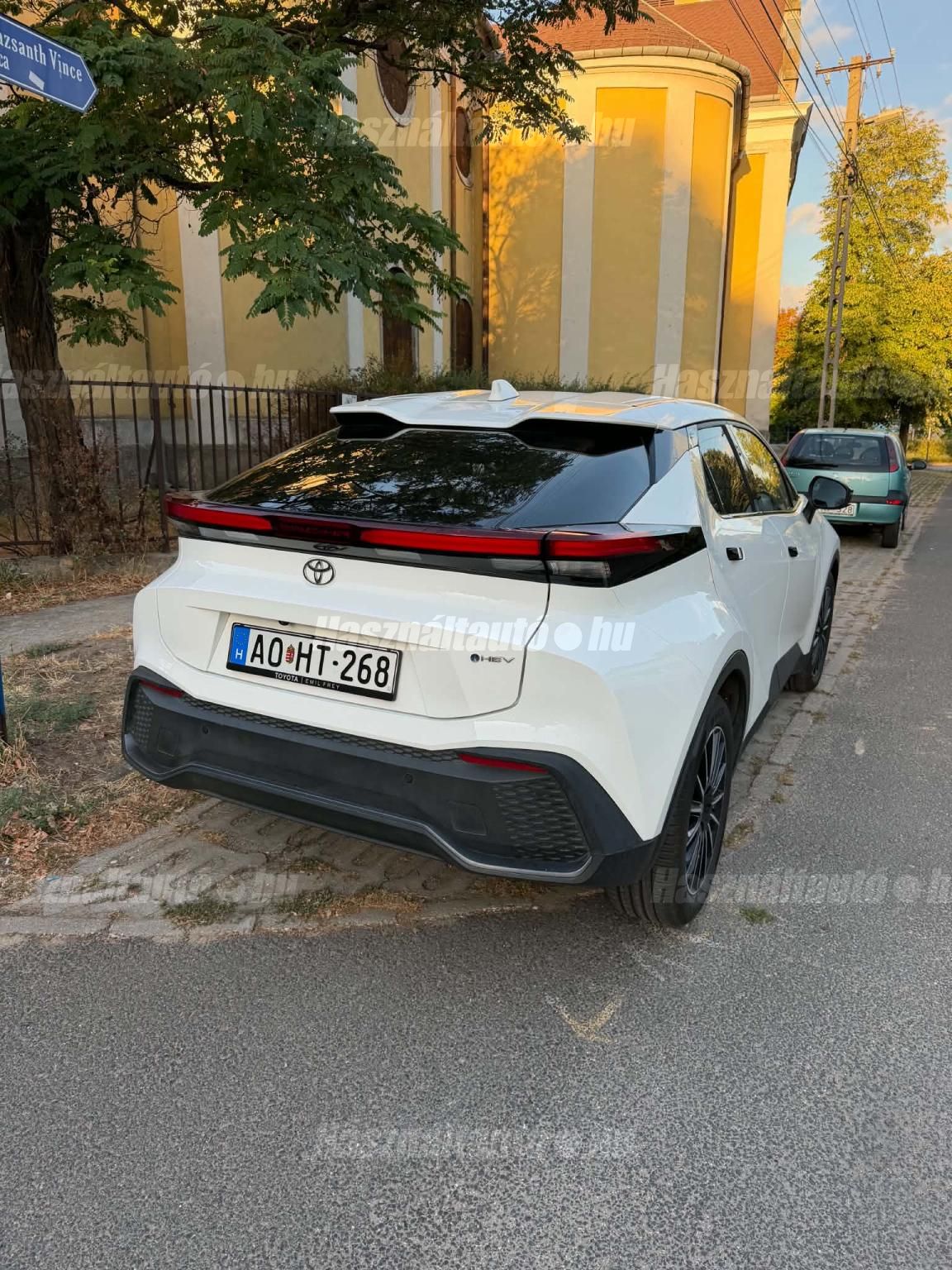 TOYOTA C-HR 2025/11 - 1