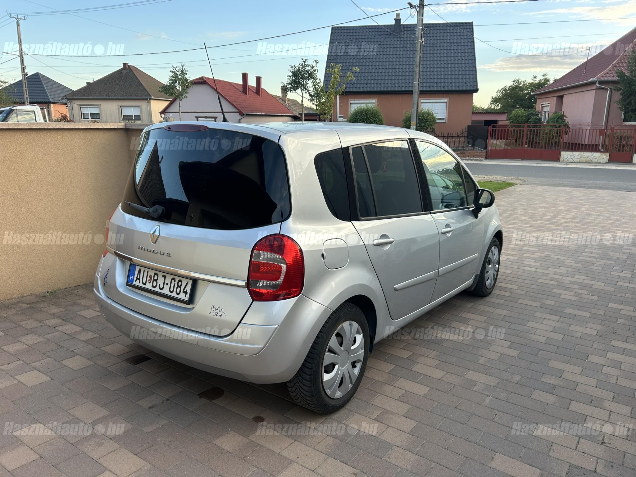 RENAULT GRAND MODUS 2008/6 - 1