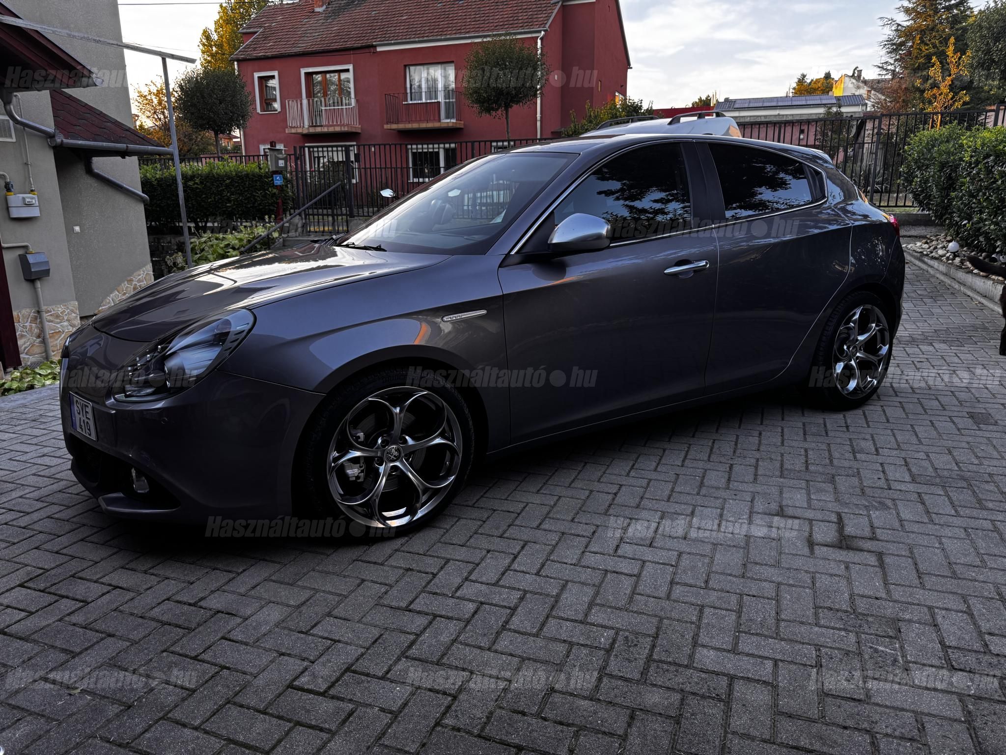 ALFA ROMEO GIULIETTA 2016 - 1