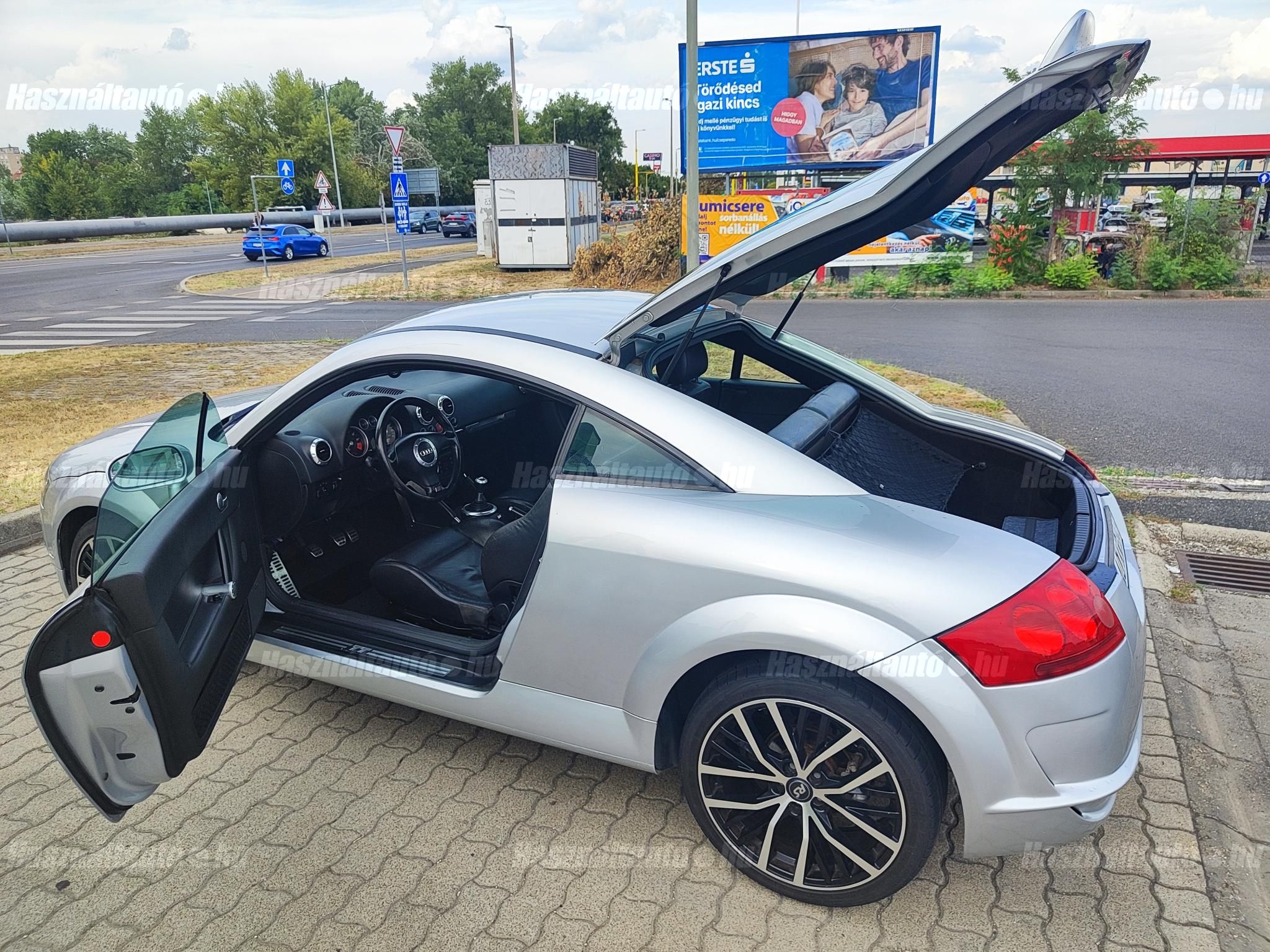AUDI TT 2000/2 - 1