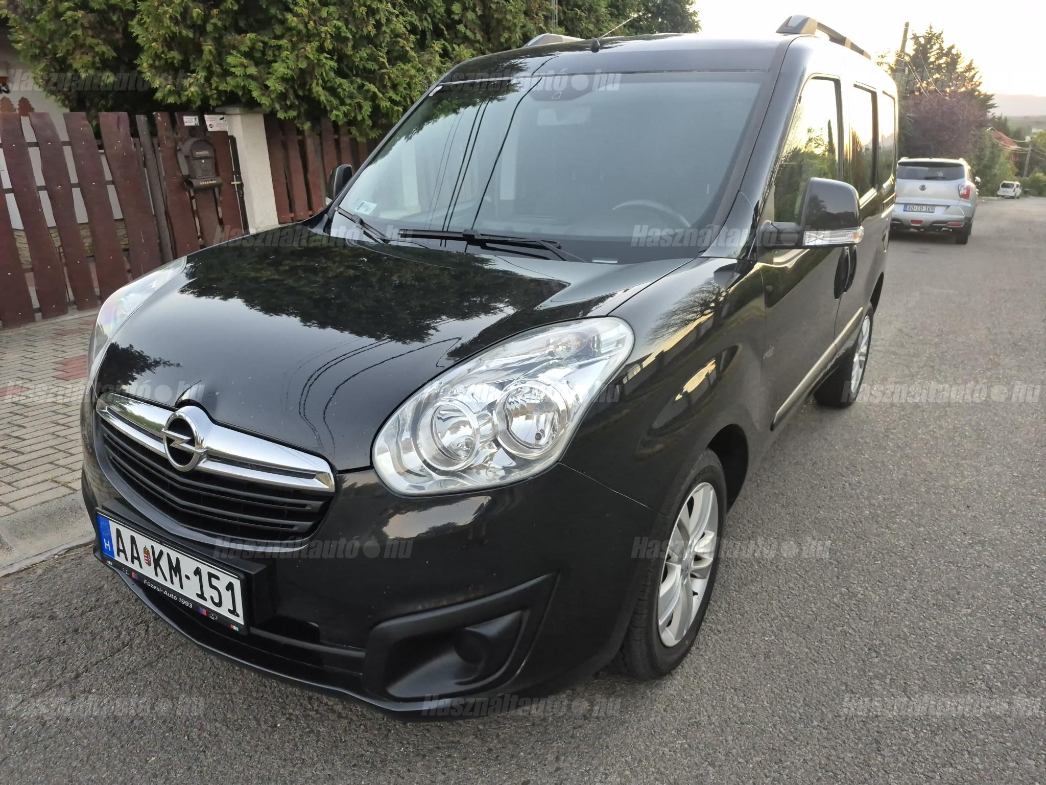 OPEL COMBO 2012/7 - 1