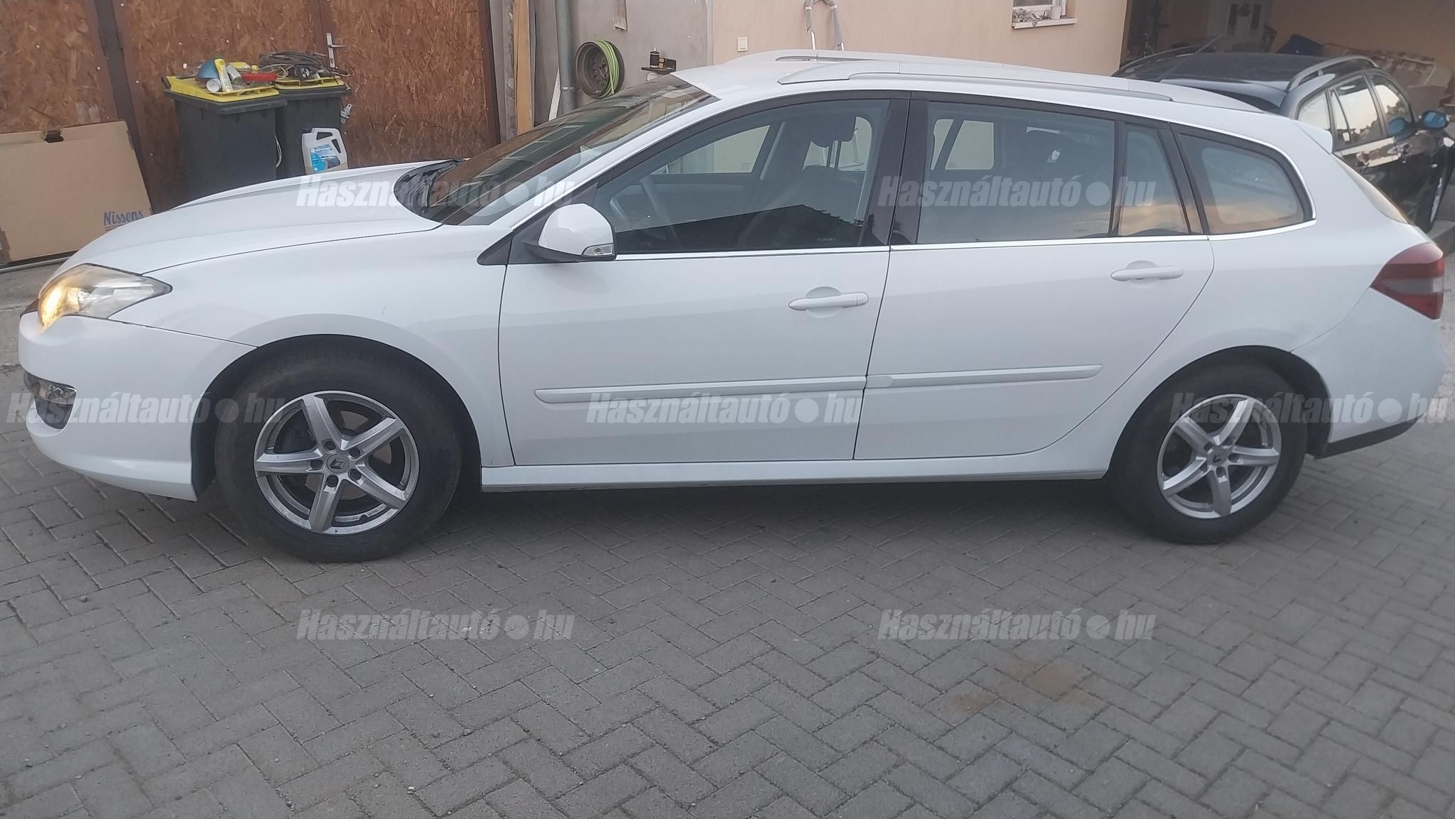RENAULT LAGUNA 2011/4 - 1