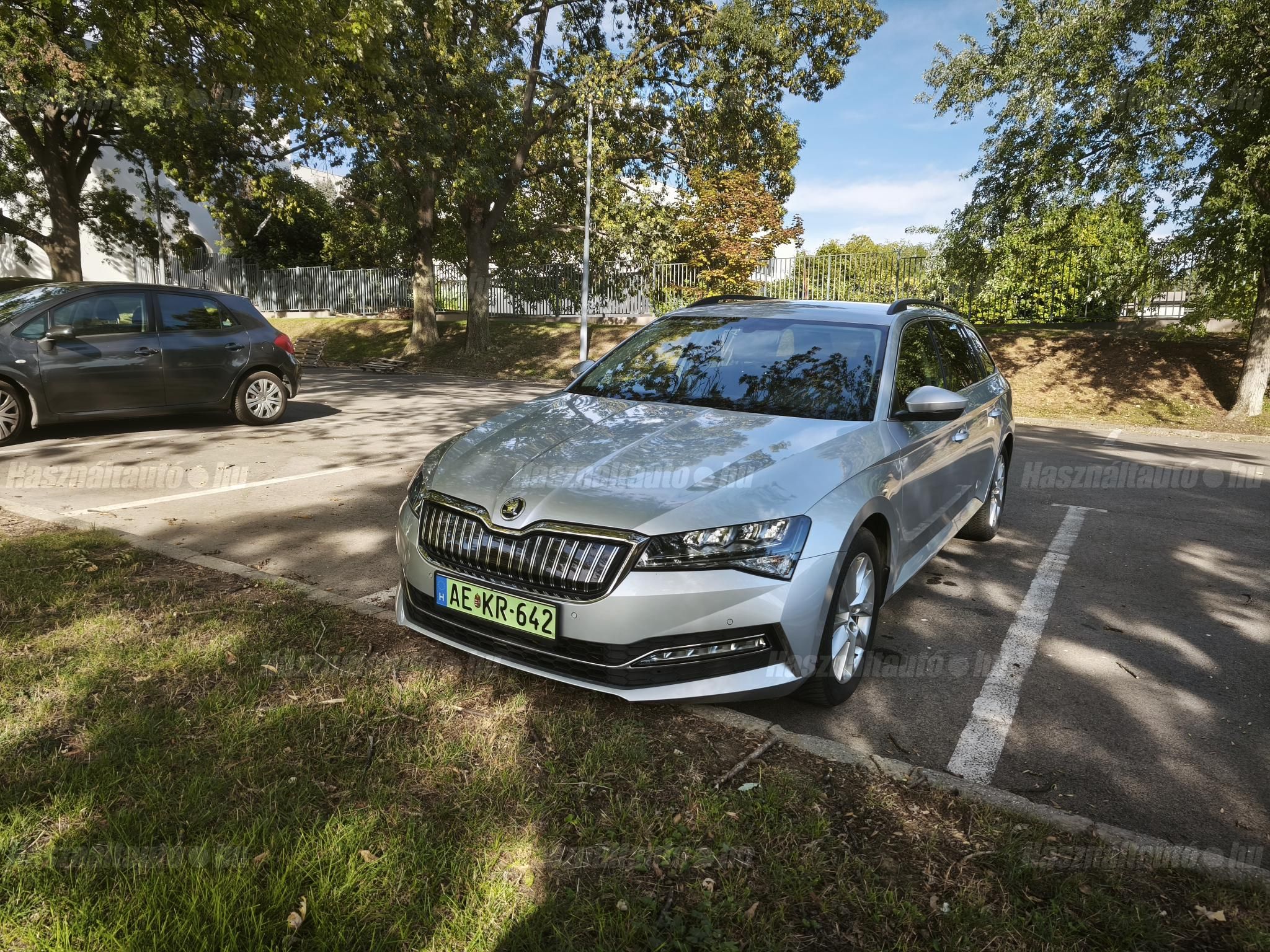 SKODA SUPERB 2020/6 - 1