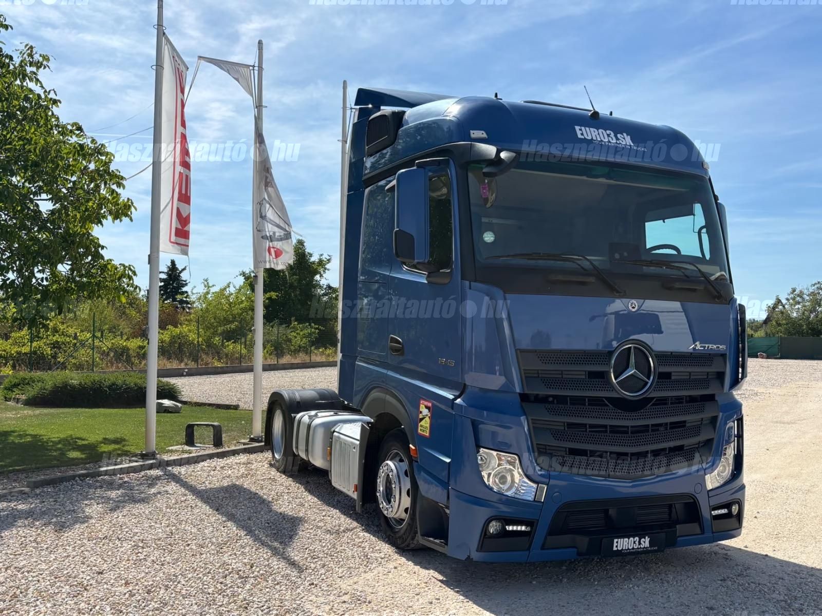 MERCEDES-BENZ 2019/6 - 1