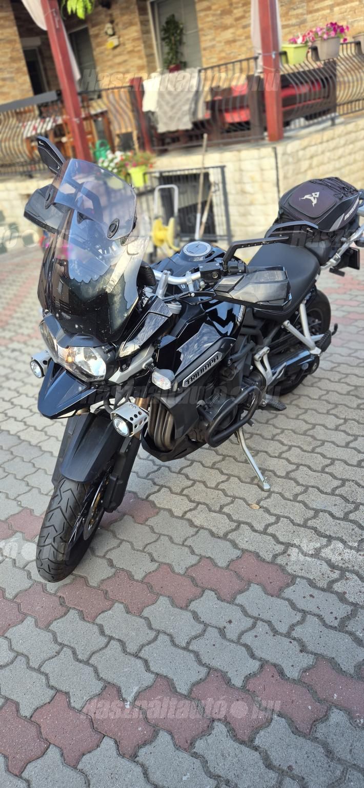 TRIUMPH TIGER 1200 2016/7 - 1