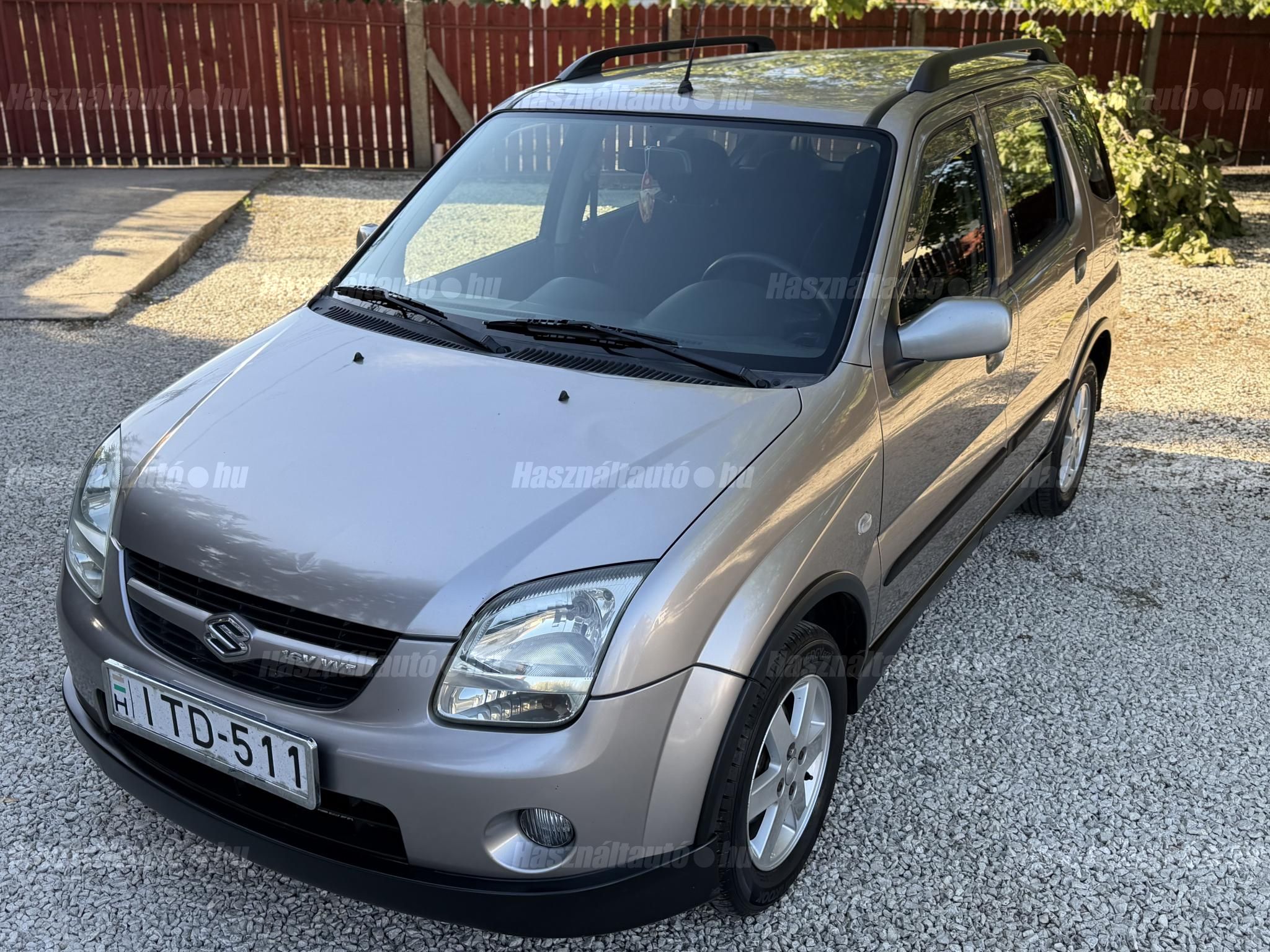 SUZUKI IGNIS 2003/7 - 1